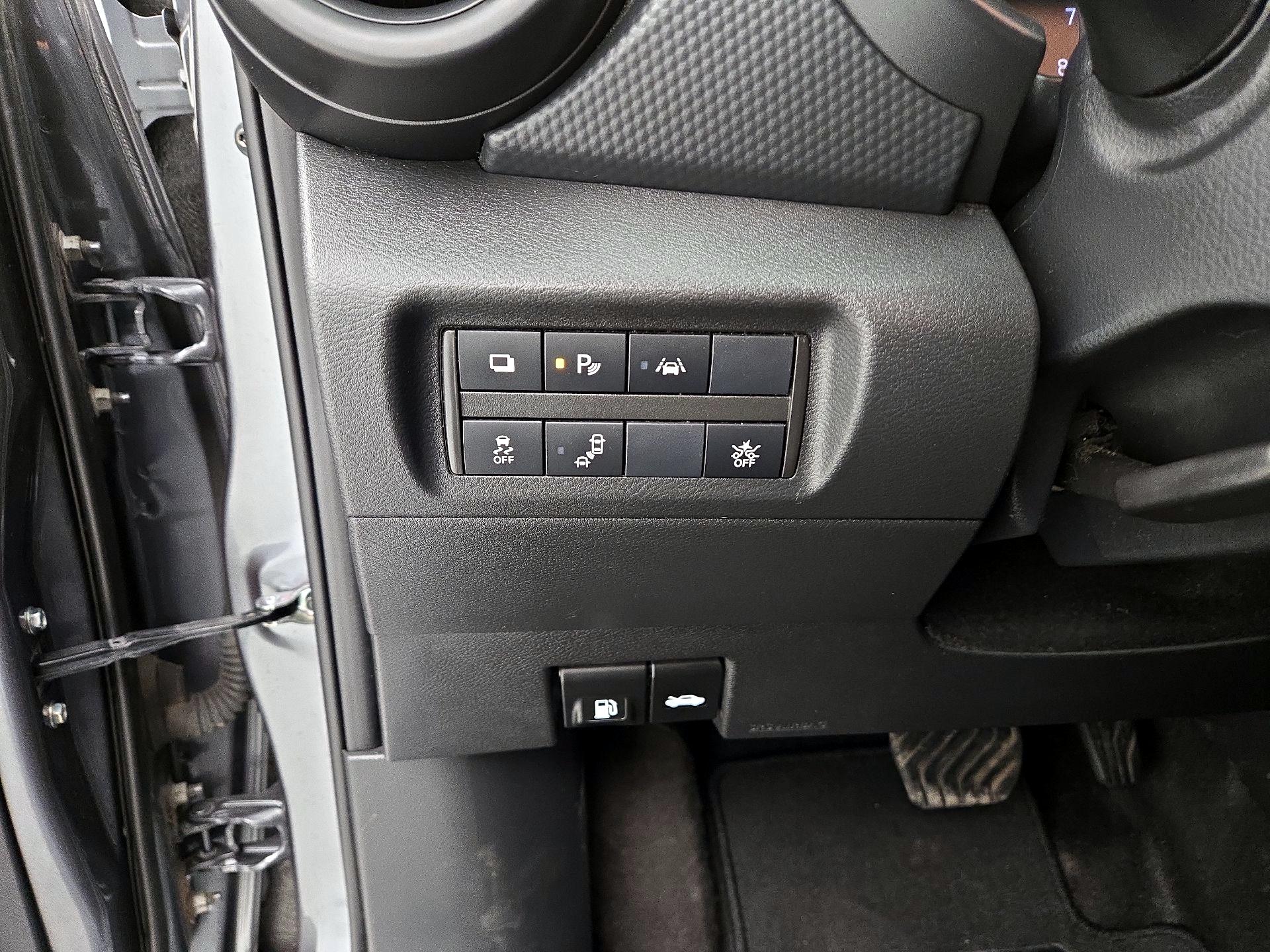 Thumbnail: 2023 Nissan Kicks - 13