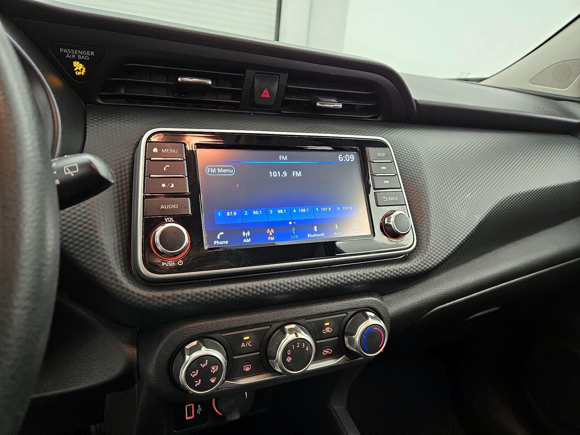 Thumbnail: 2023 Nissan Kicks - 15