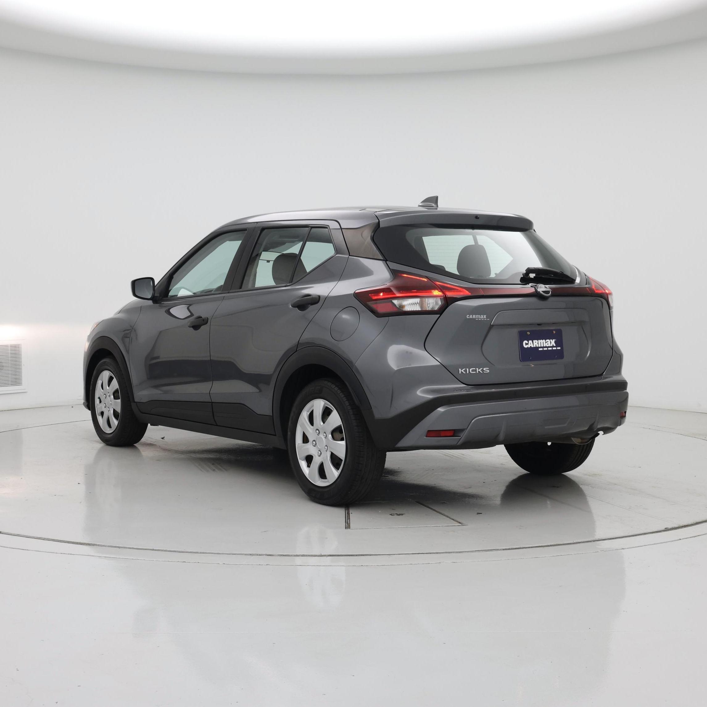 Thumbnail: 2023 Nissan Kicks - 2