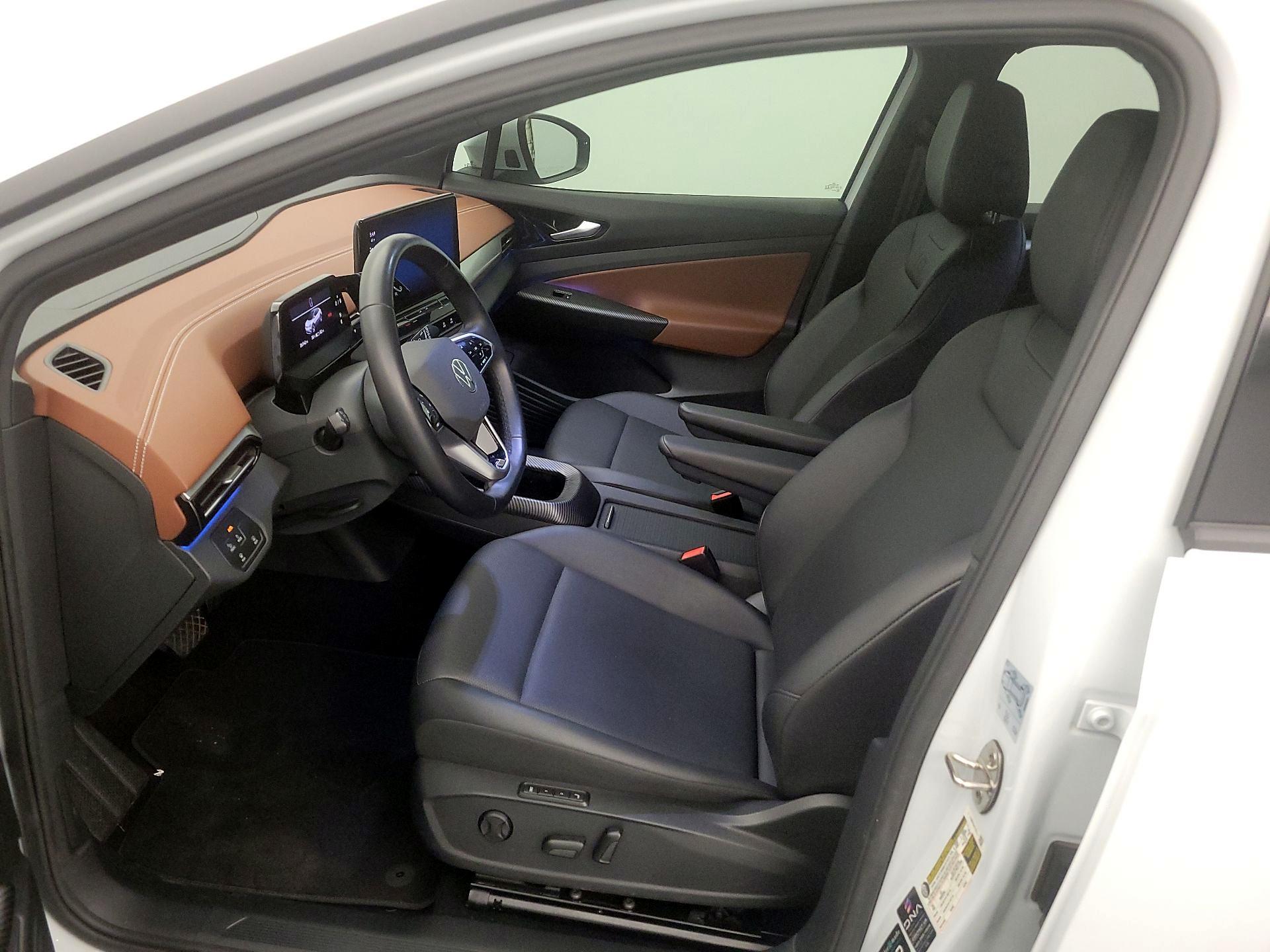 Thumbnail: 2021 Volkswagen ID.4 - 11