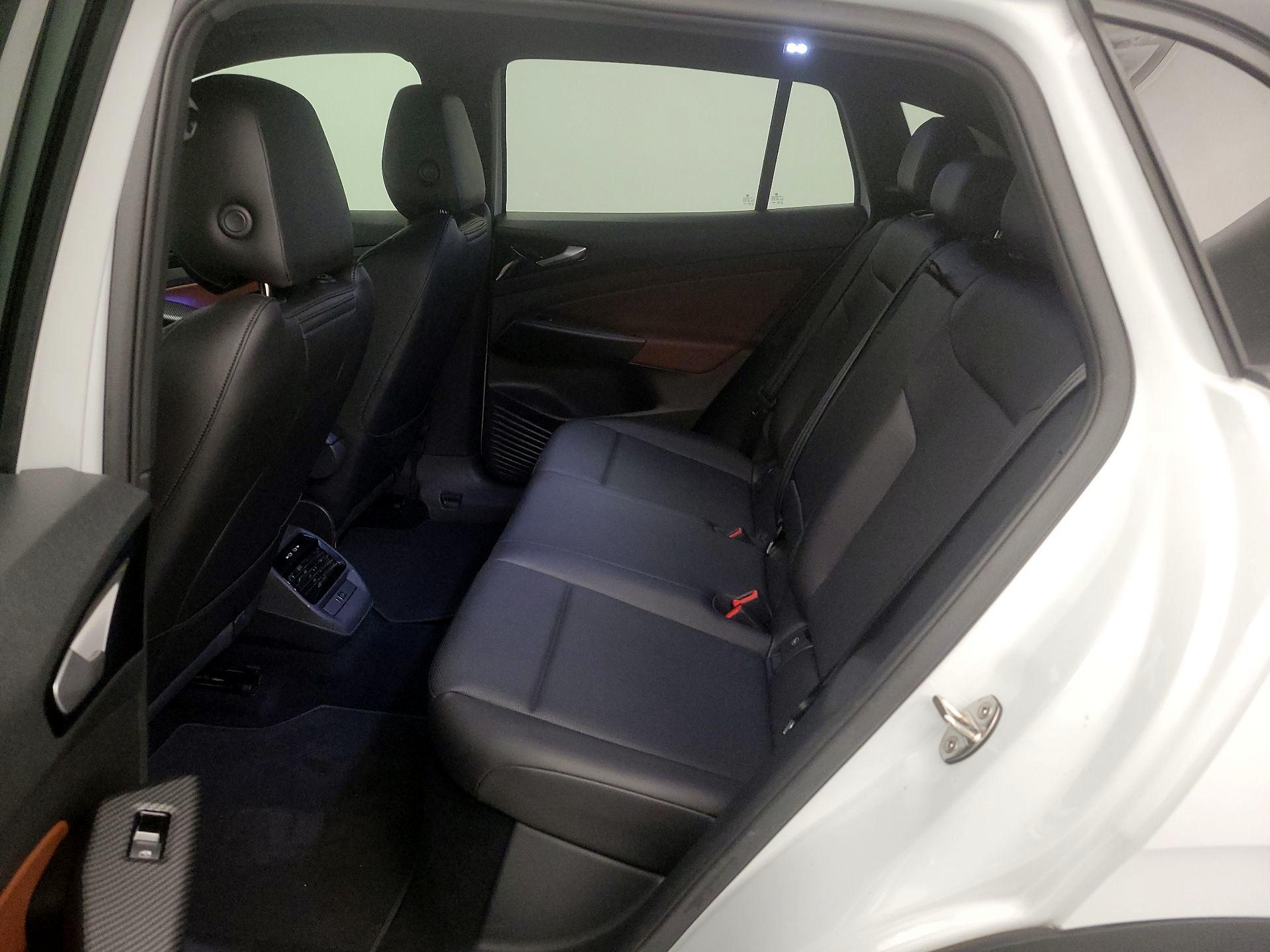 Thumbnail: 2021 Volkswagen ID.4 - 19