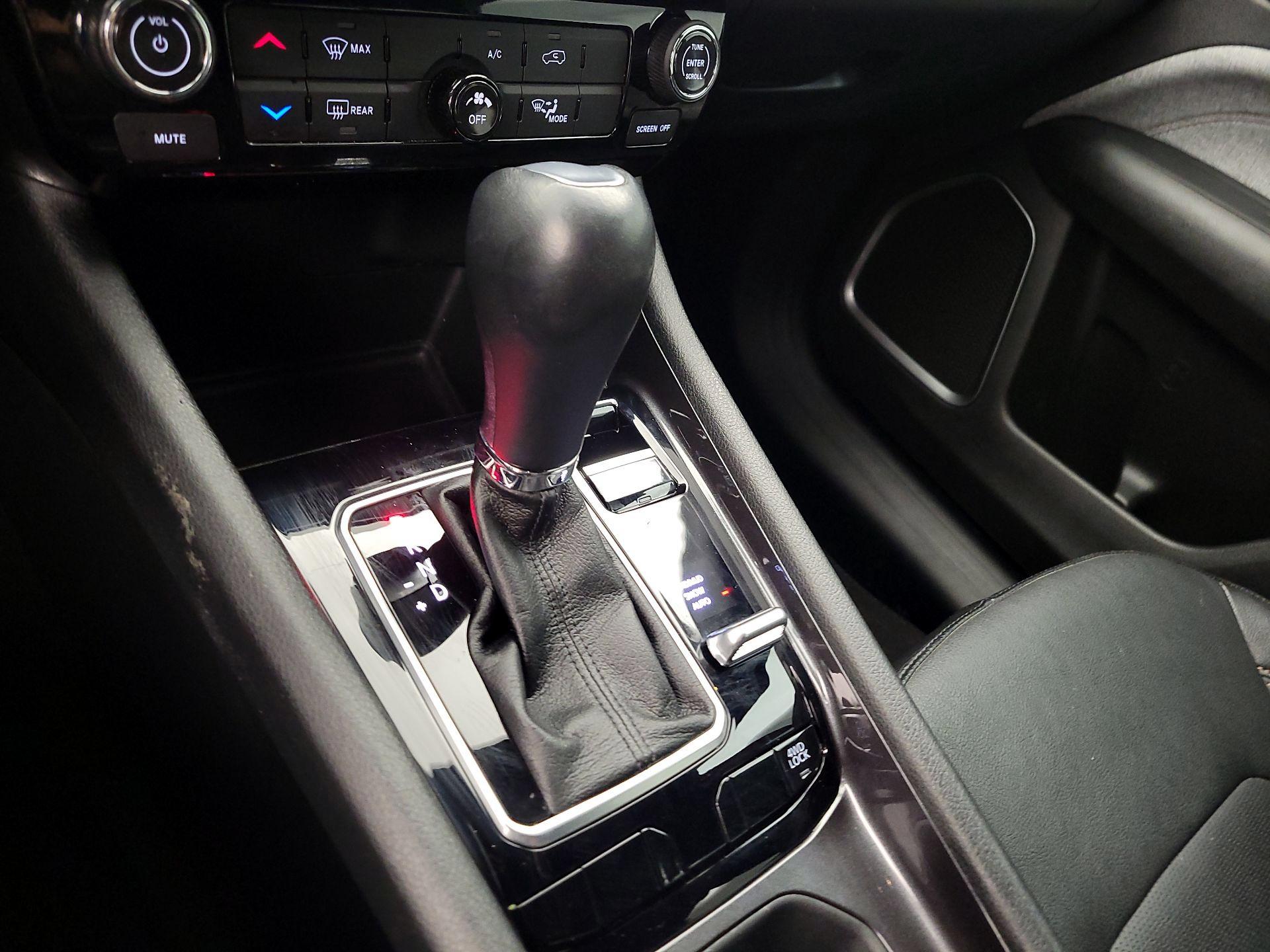 Thumbnail: 2023 Jeep Compass - 17