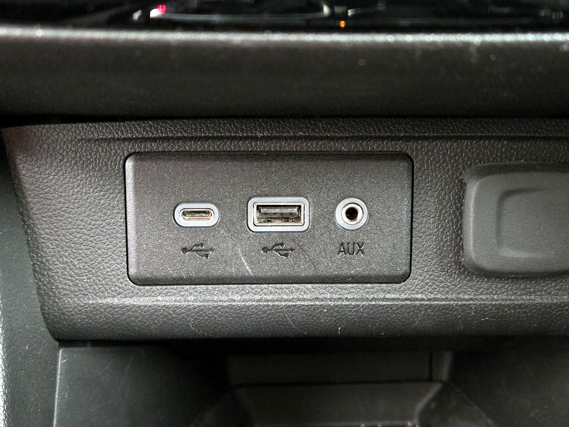 Thumbnail: 2023 Buick Encore GX - 18