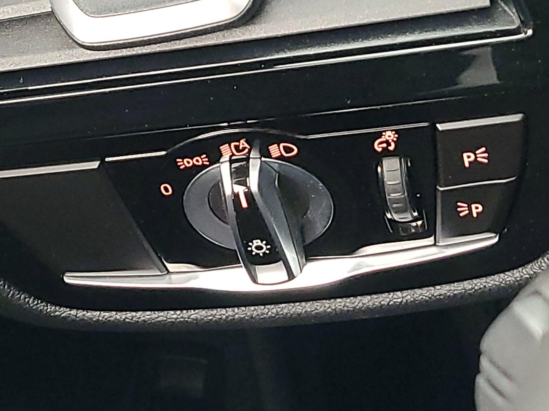 Thumbnail: 2022 BMW 5 Series - 13