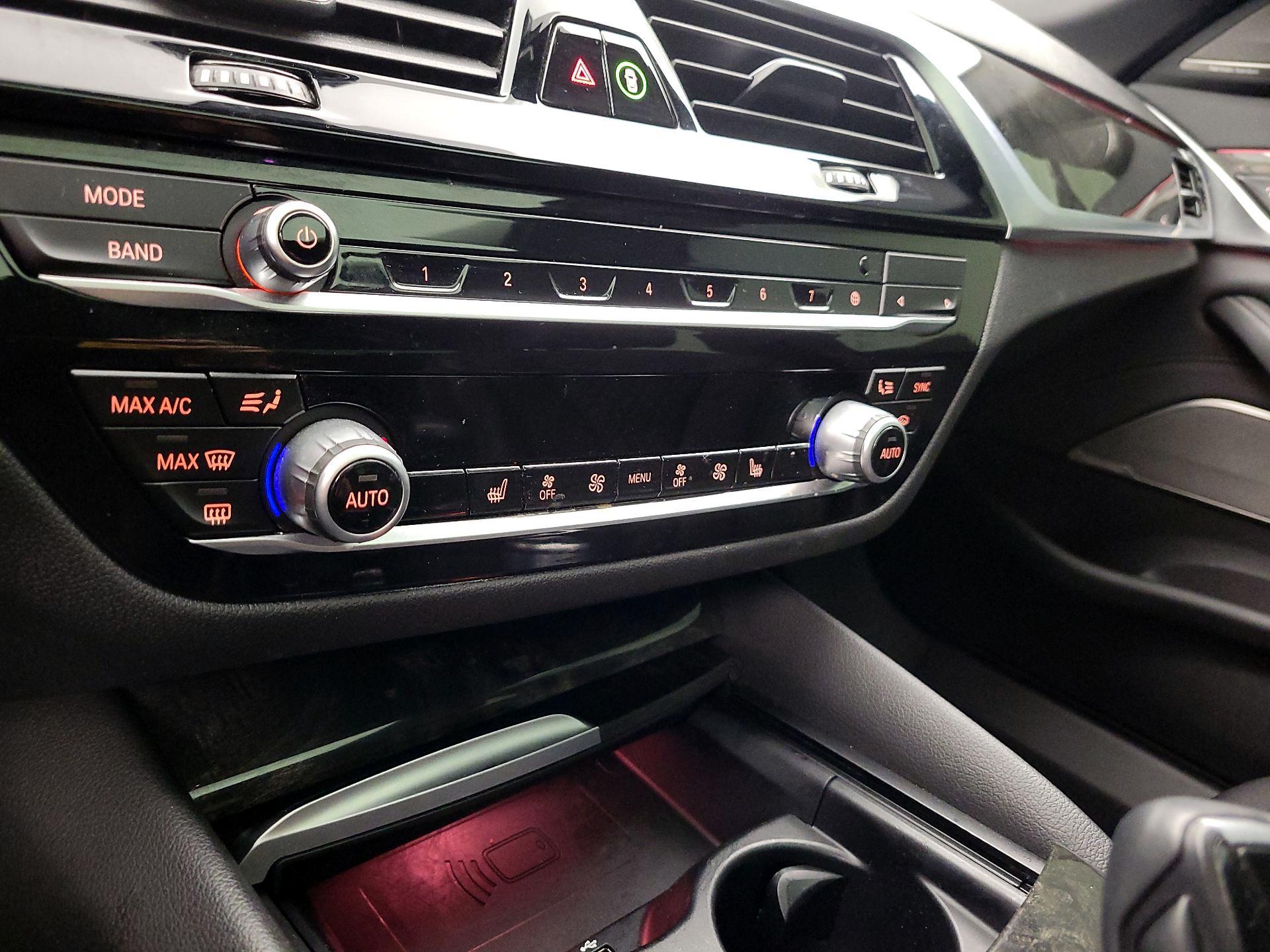 Thumbnail: 2022 BMW 5 Series - 17