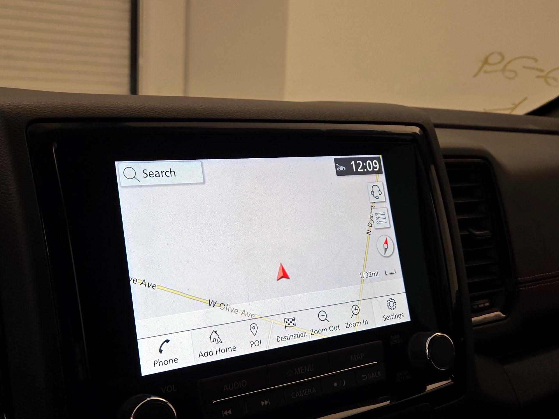 Thumbnail: 2024 Nissan Frontier - 14