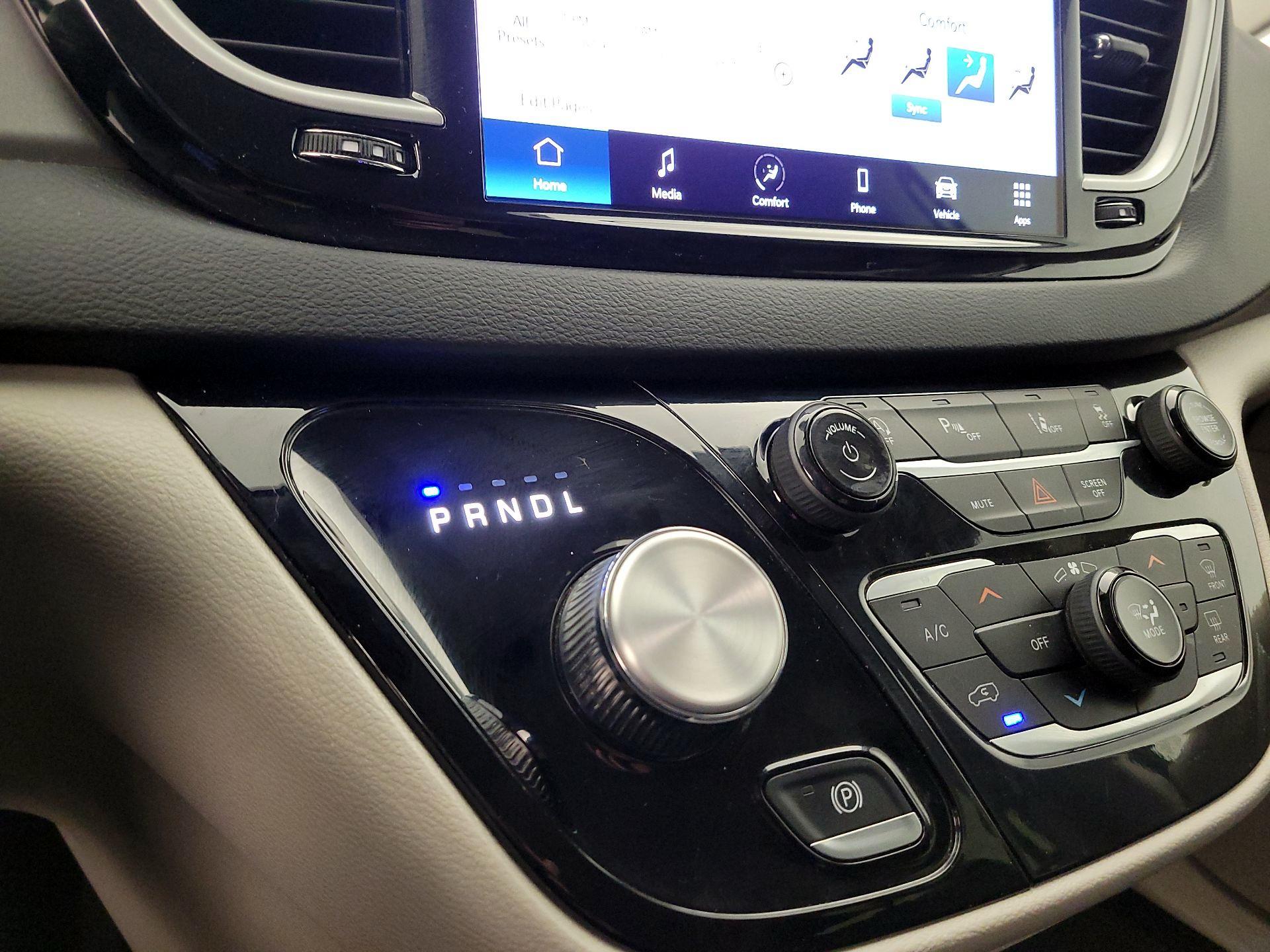 Thumbnail: 2024 Chrysler Pacifica - 17