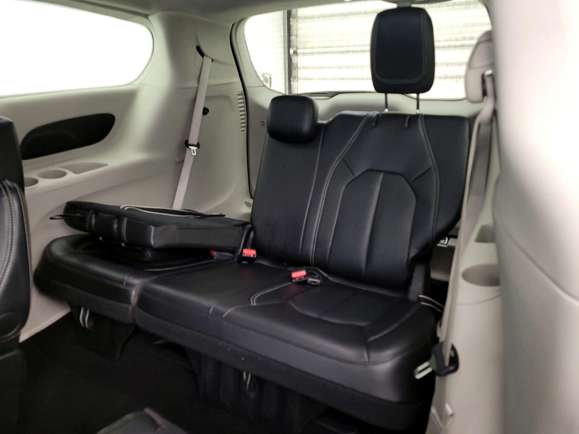 Thumbnail: 2024 Chrysler Pacifica - 20