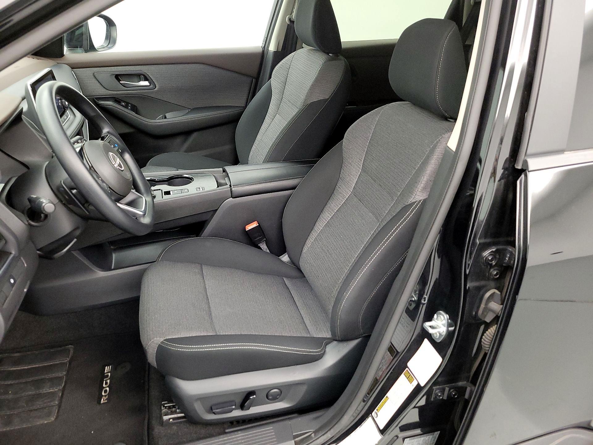 Thumbnail: 2023 Nissan Rogue - 11