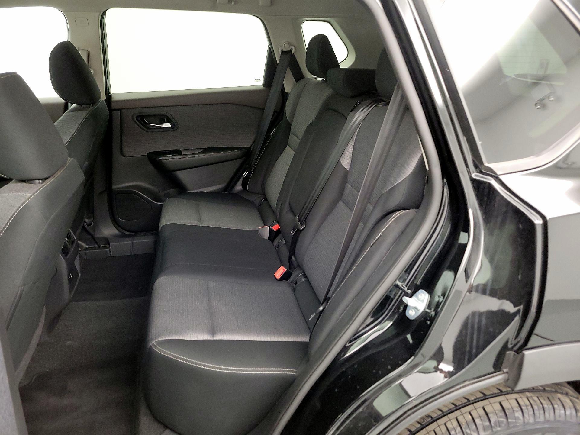 Thumbnail: 2023 Nissan Rogue - 19