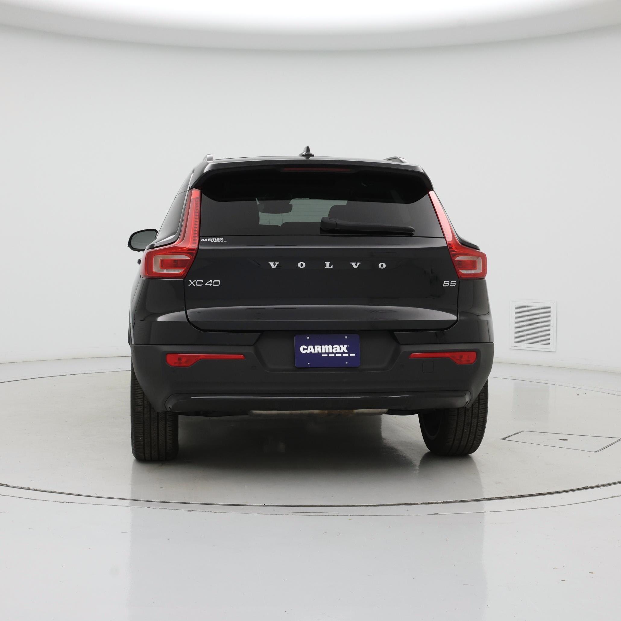 Thumbnail: 2025 Volvo XC40 - 6