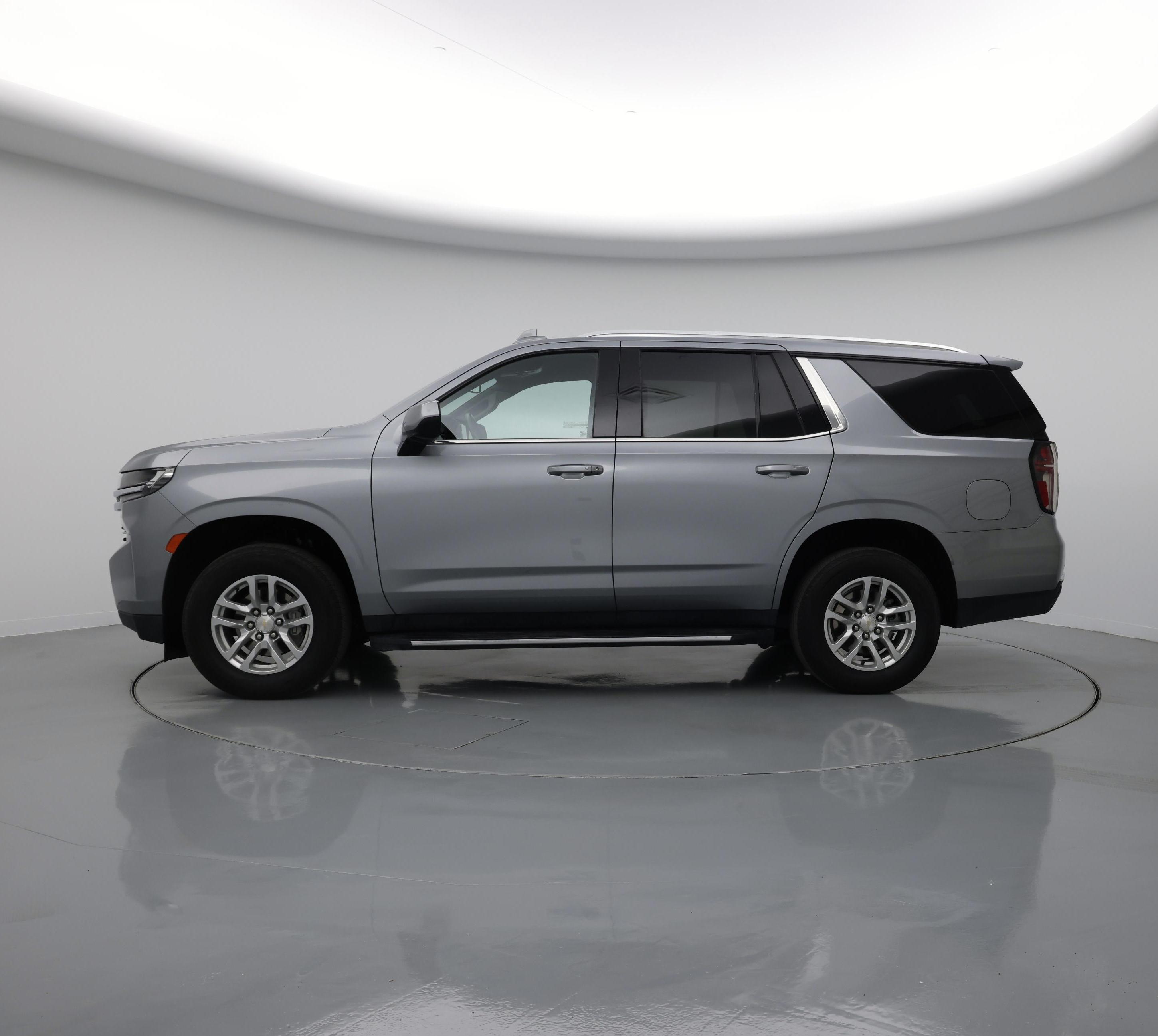 Thumbnail: 2024 Chevrolet Tahoe - 3