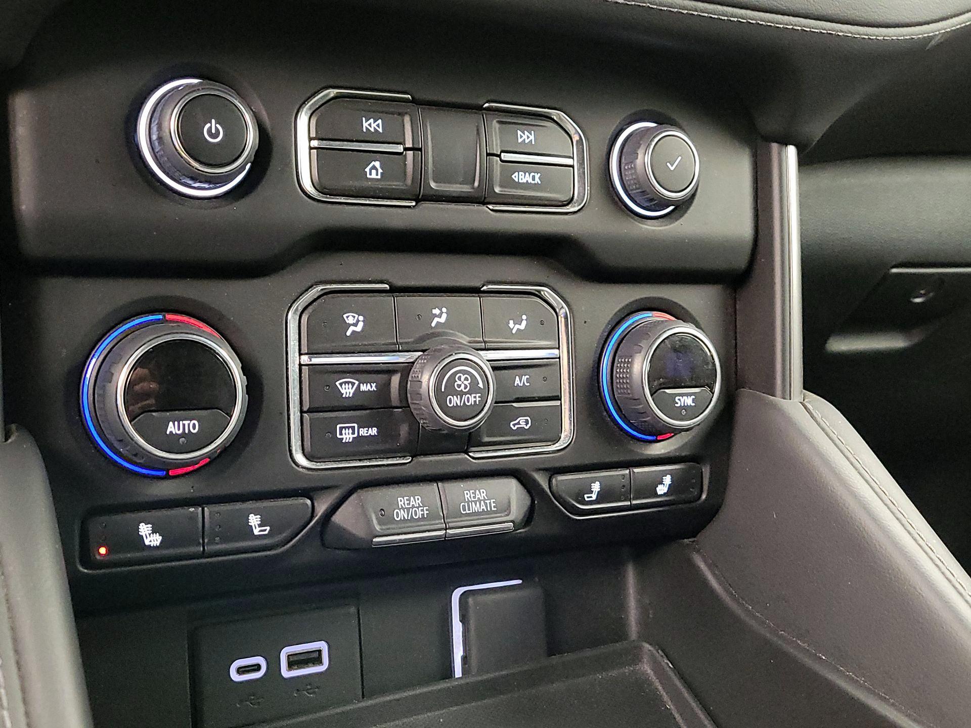 Thumbnail: 2024 Chevrolet Tahoe - 16