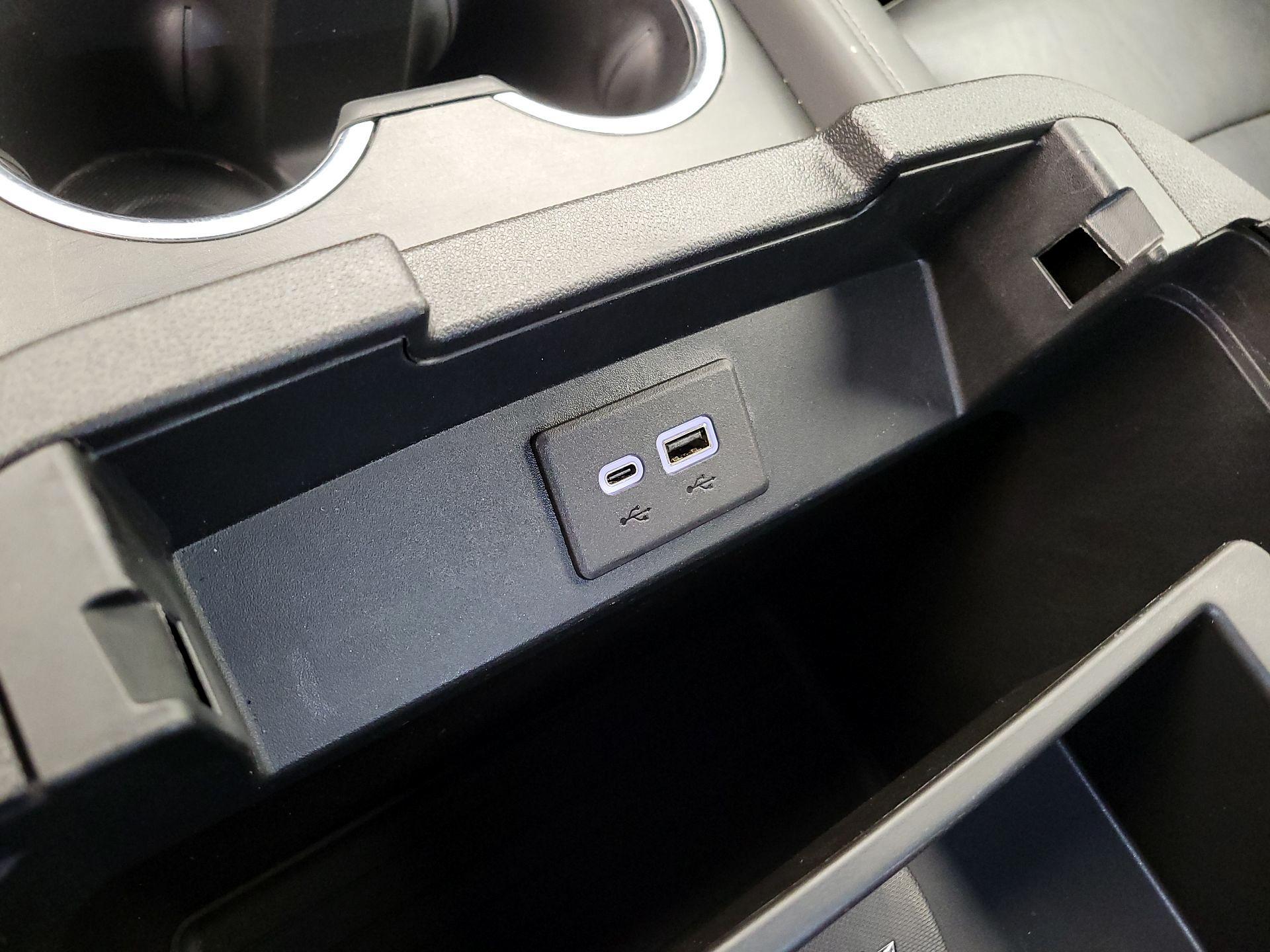 Thumbnail: 2024 Chevrolet Tahoe - 18