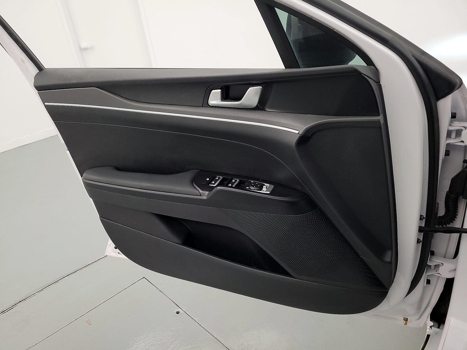 Thumbnail: 2021 Kia K5 - 12