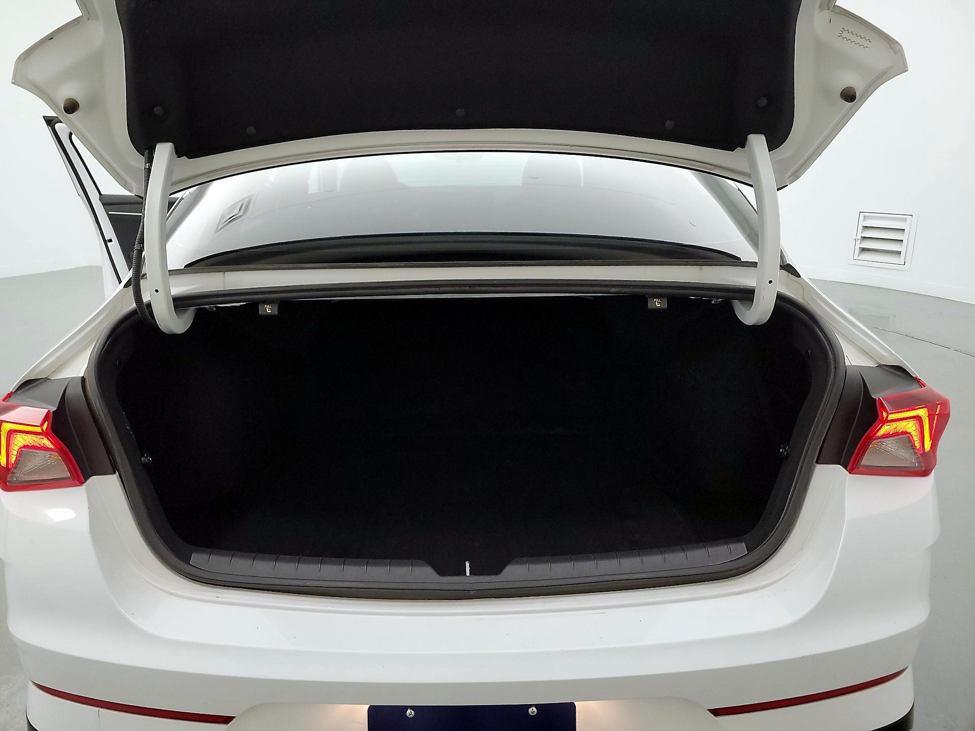 Thumbnail: 2021 Kia K5 - 20