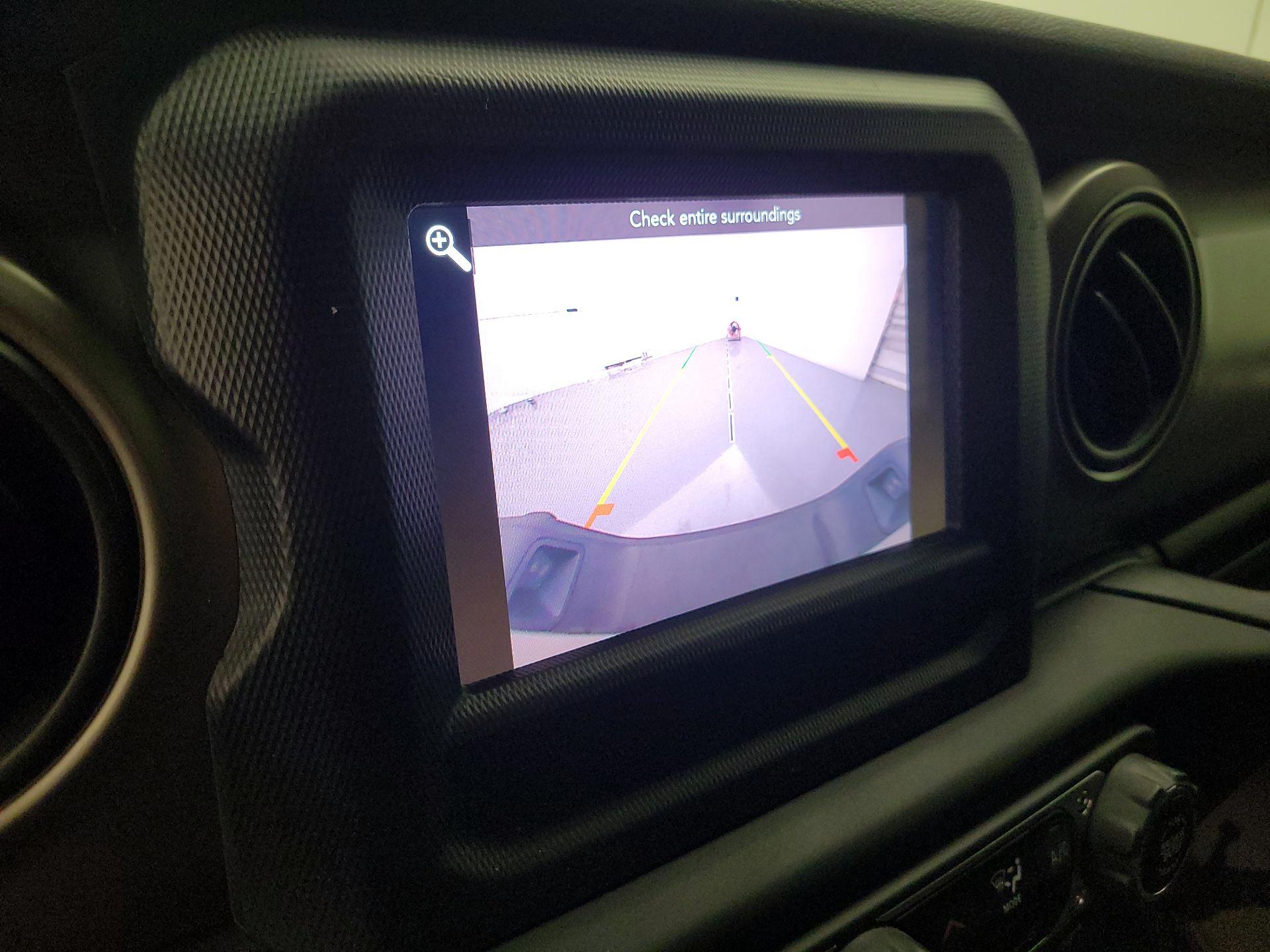 Thumbnail: 2020 Jeep Gladiator - 14