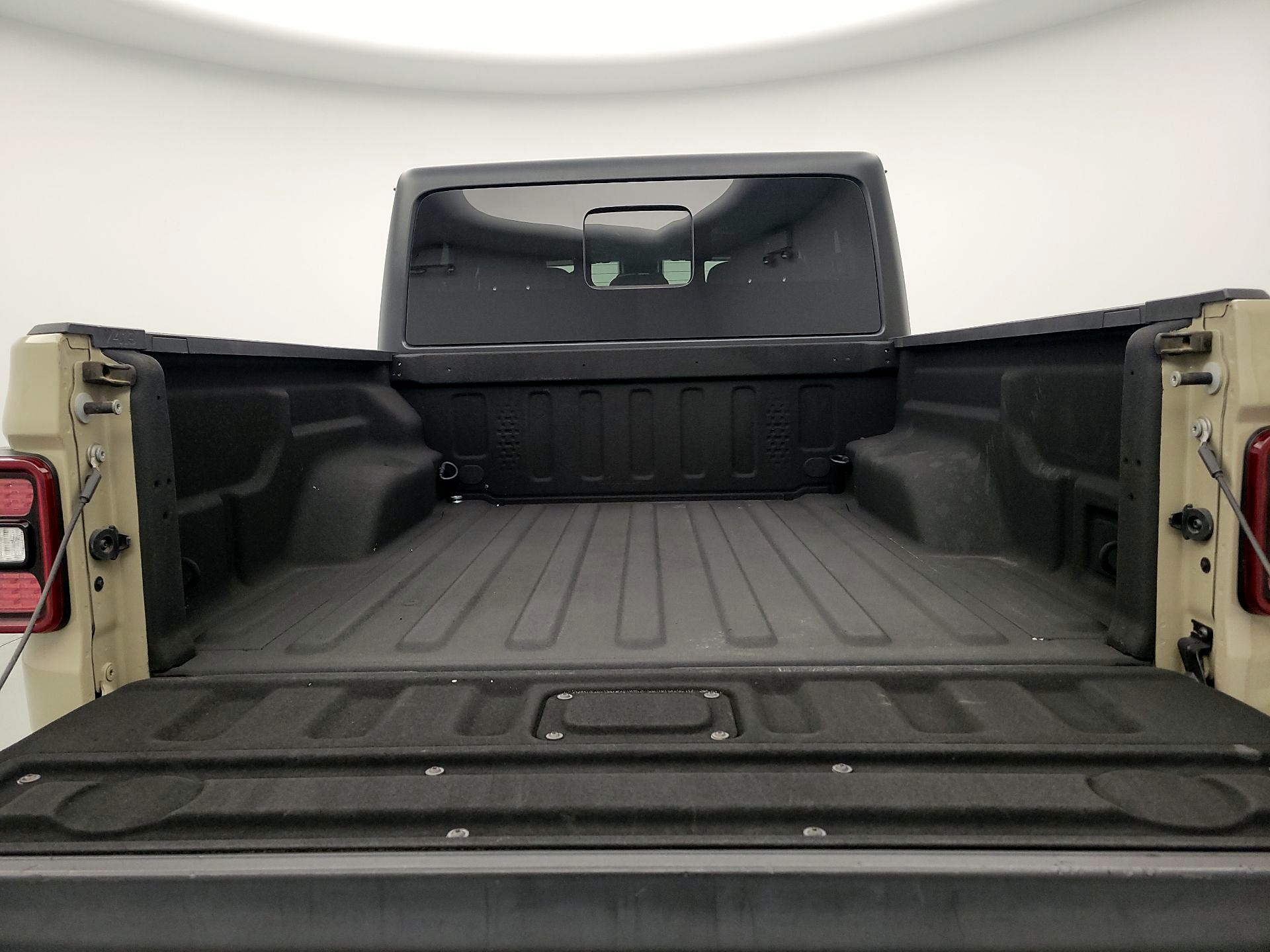 Thumbnail: 2020 Jeep Gladiator - 20