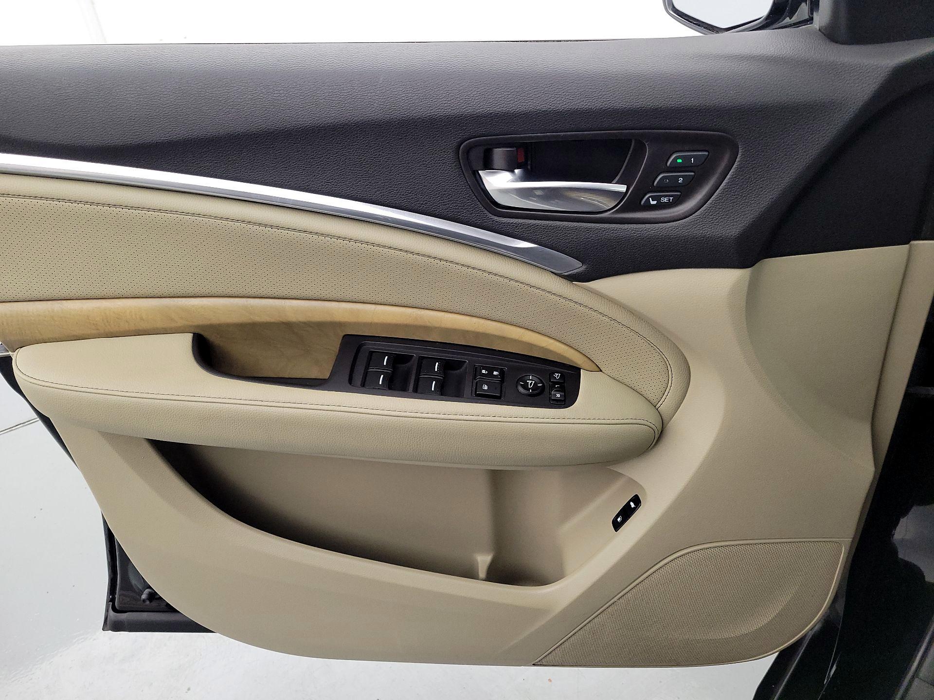 Thumbnail: 2019 Acura MDX - 12