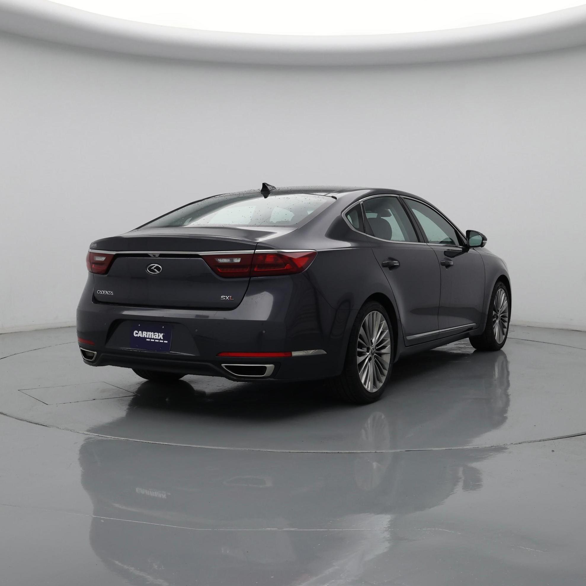 Thumbnail: 2017 Kia Cadenza - 8