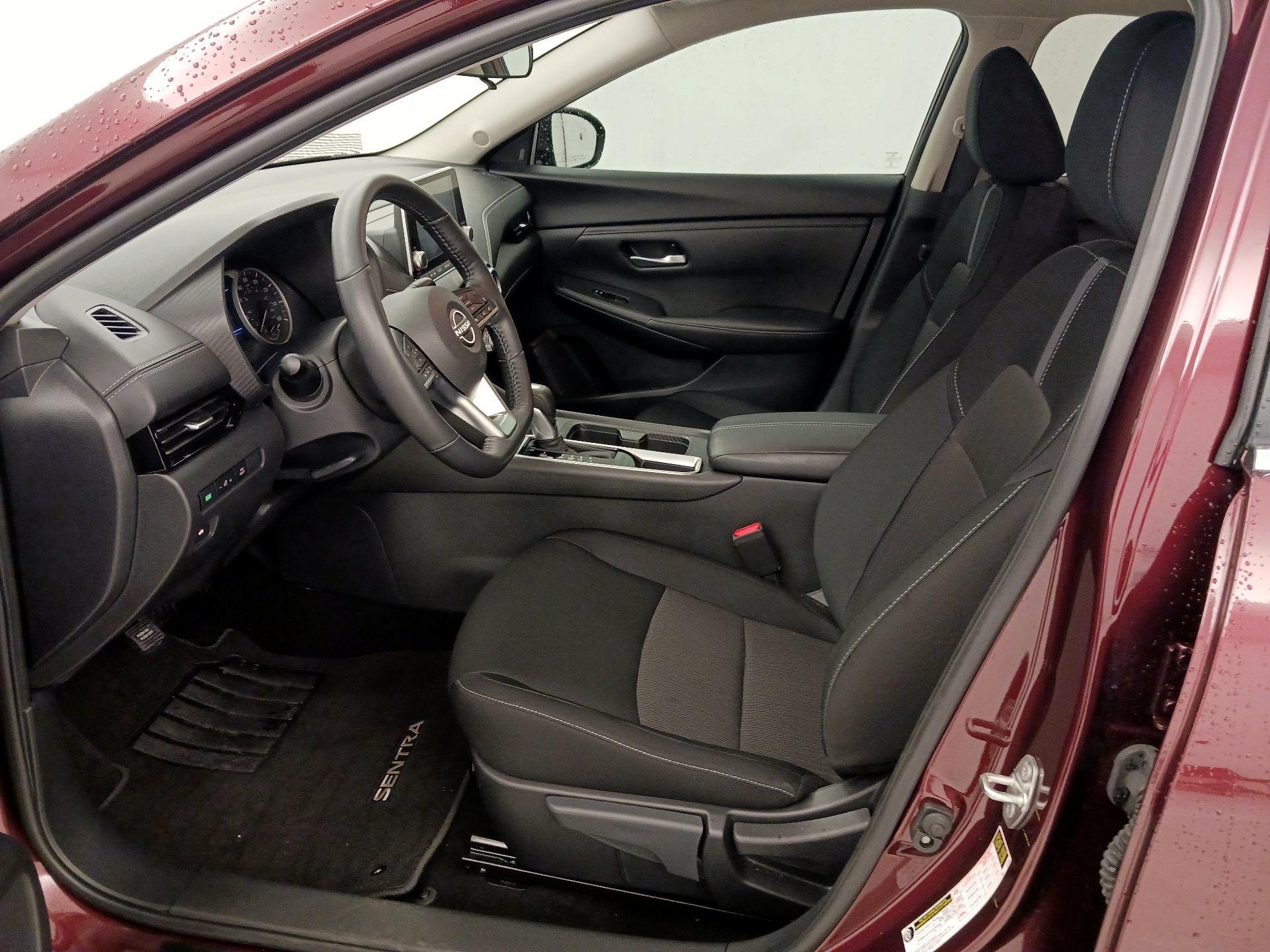 Thumbnail: 2025 Nissan Sentra - 11