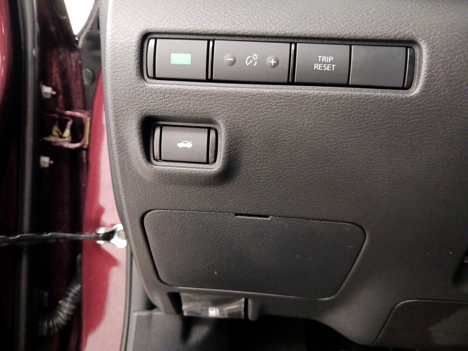 Thumbnail: 2025 Nissan Sentra - 13