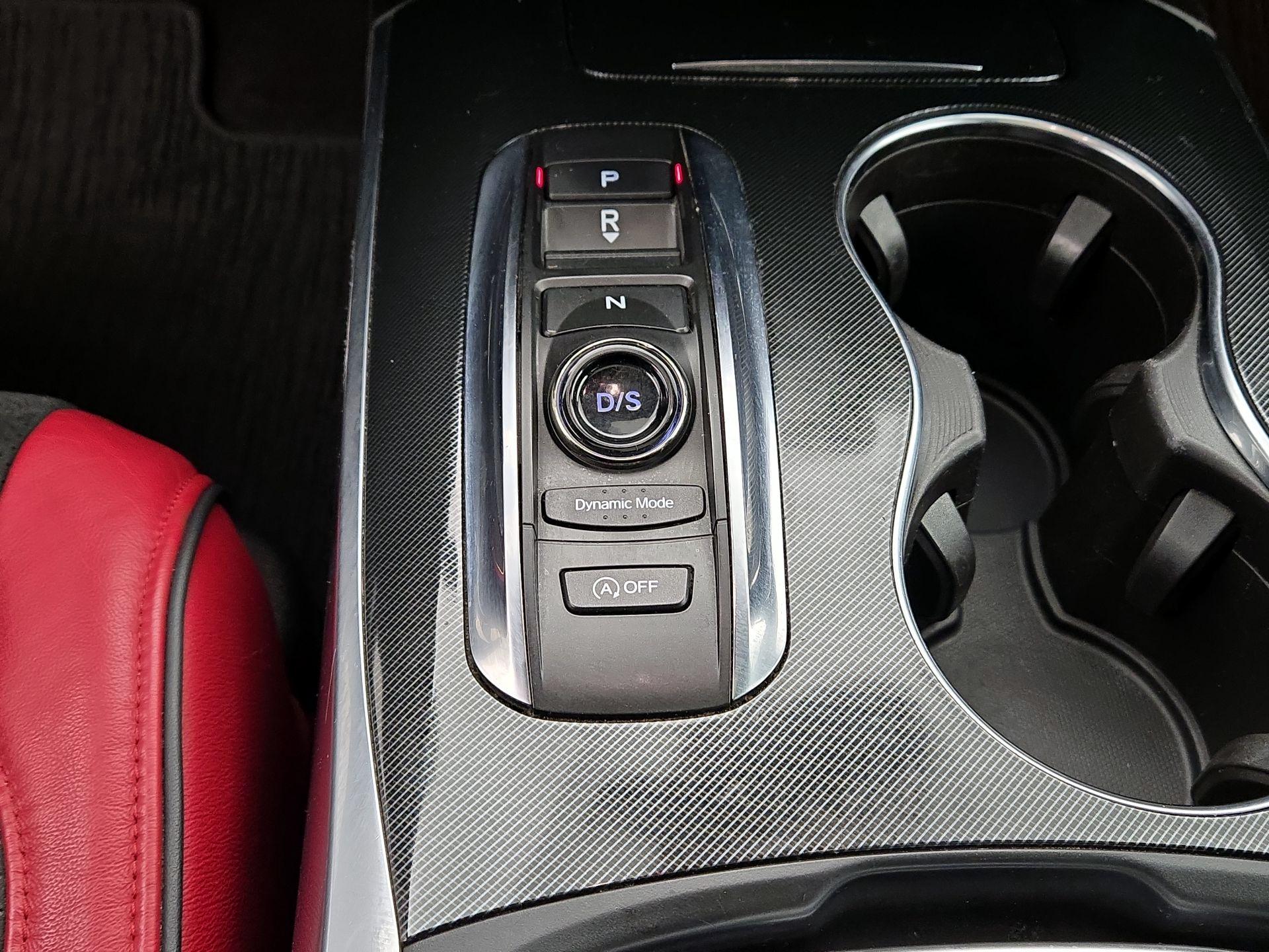 Thumbnail: 2019 Acura MDX - 18