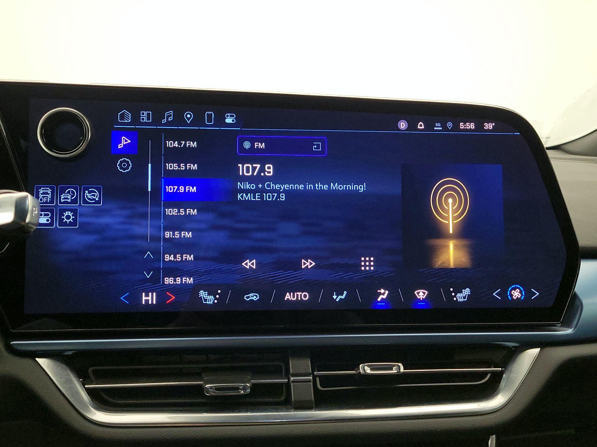 Thumbnail: 2025 Chevrolet Equinox - 16