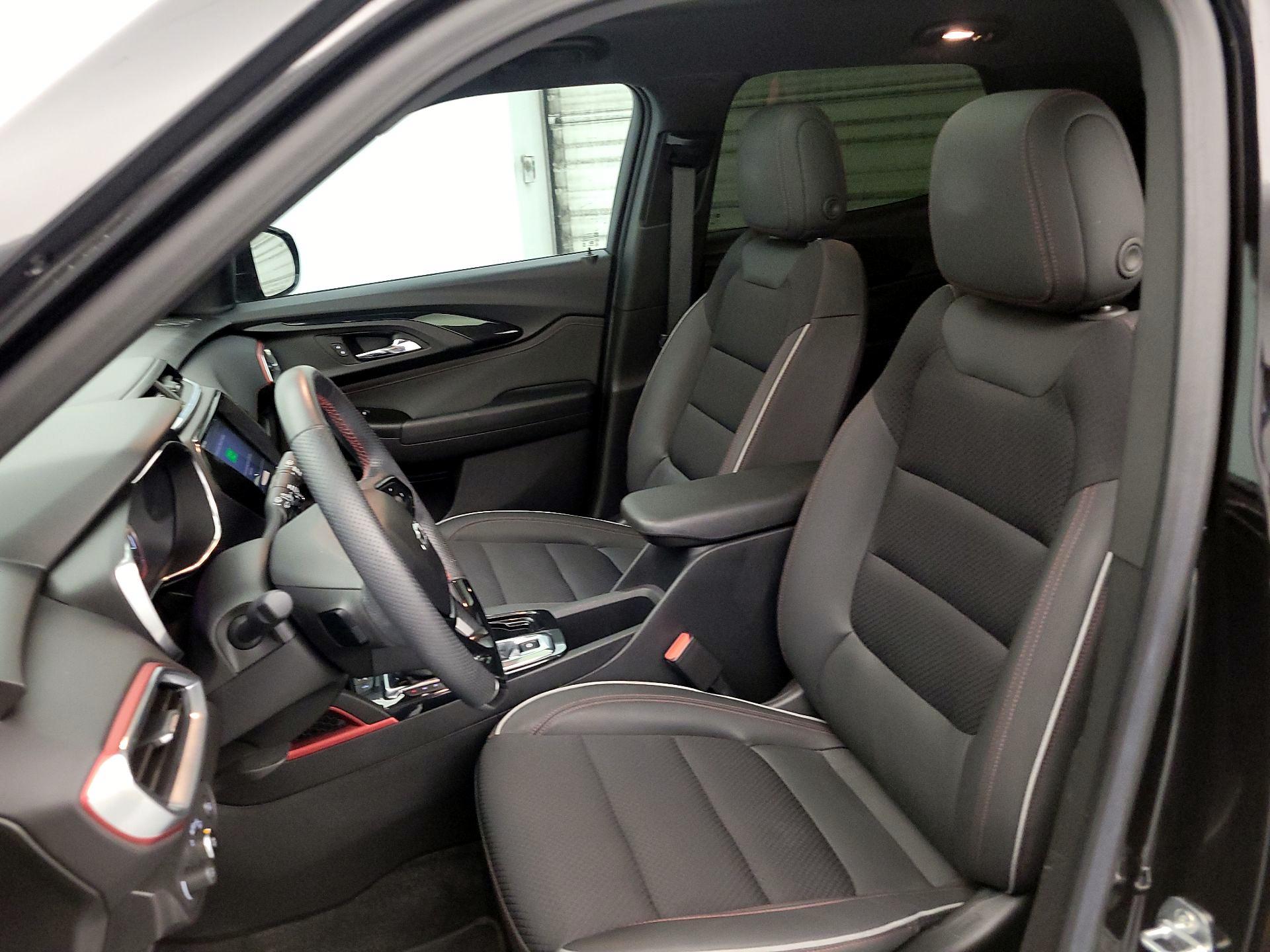 Thumbnail: 2023 Chevrolet TrailBlazer - 11