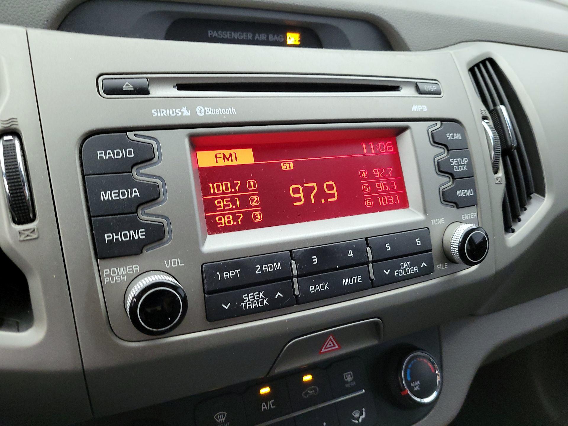 Thumbnail: 2014 Kia Sportage - 13