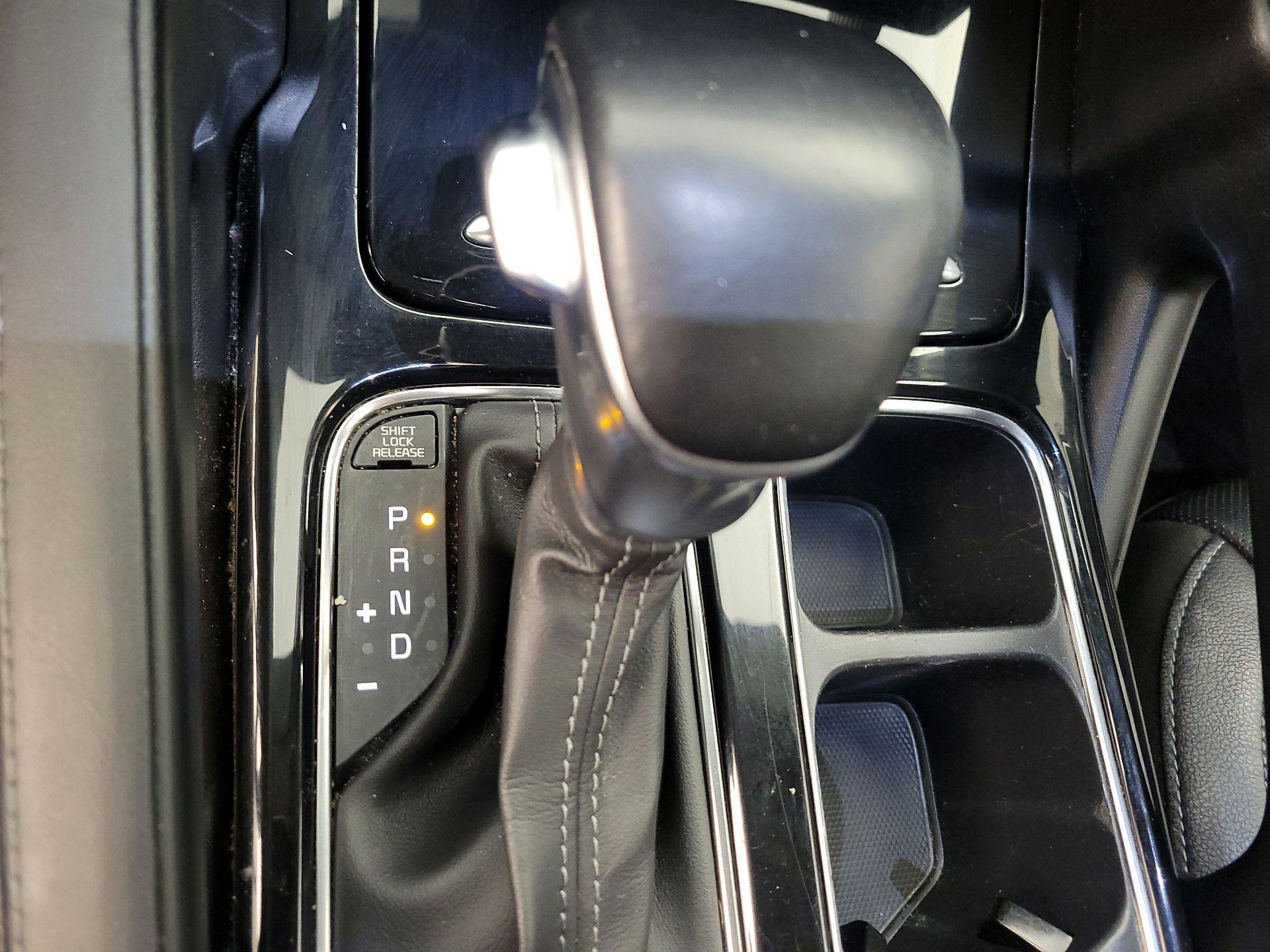 Thumbnail: 2022 Kia Telluride - 17