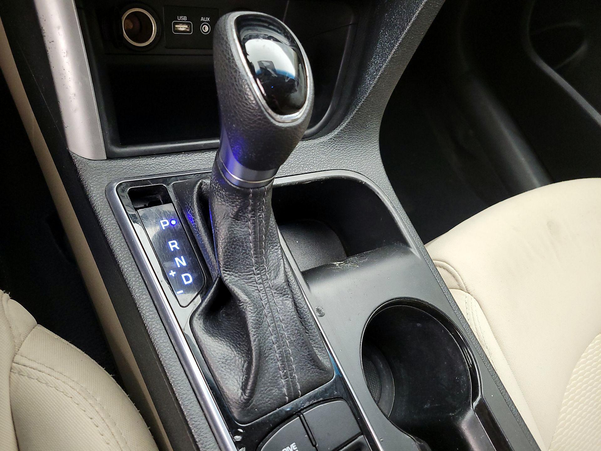 Thumbnail: 2015 Hyundai Sonata - 16