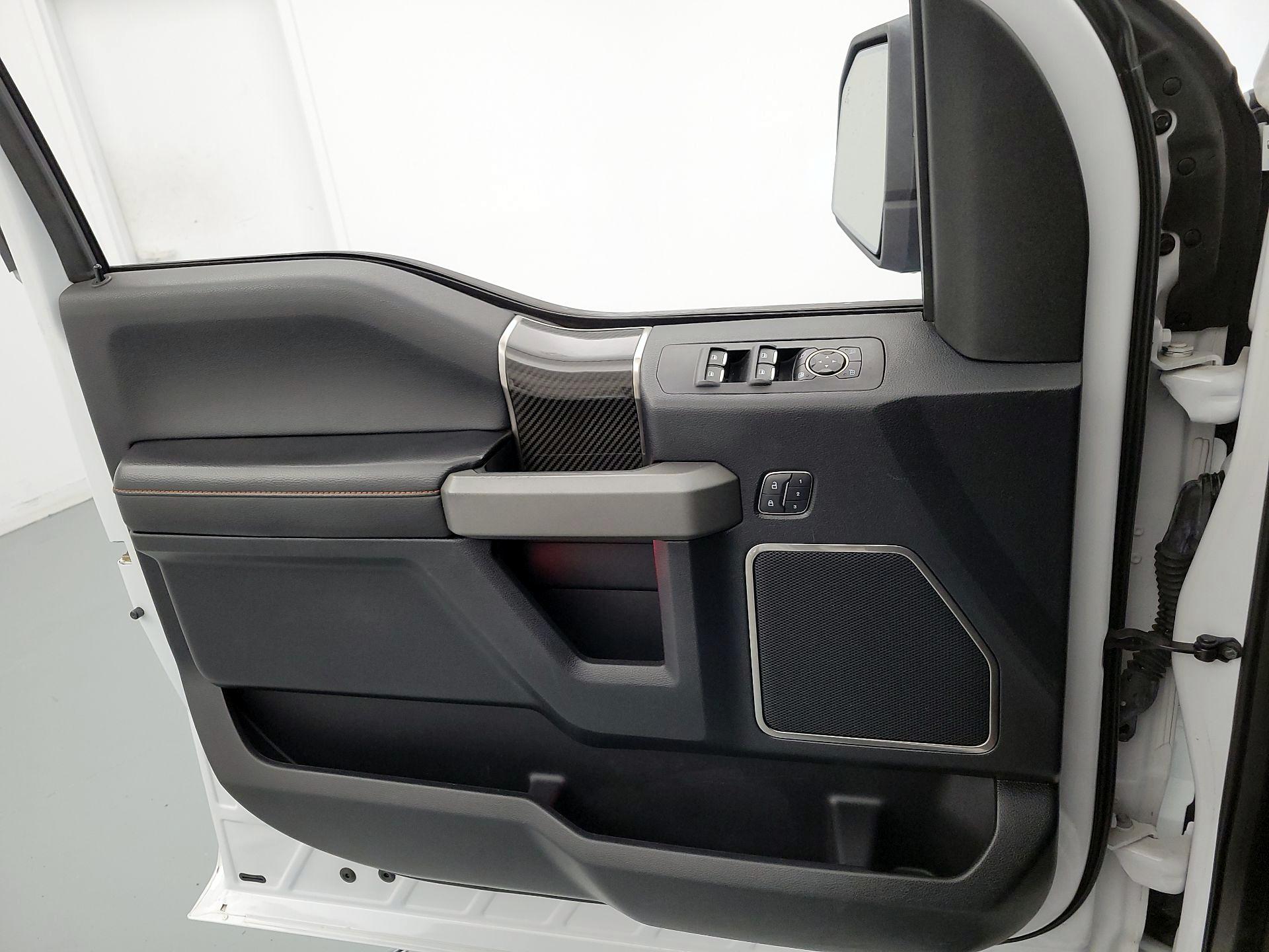 Thumbnail: 2017 Ford F-150 - 12