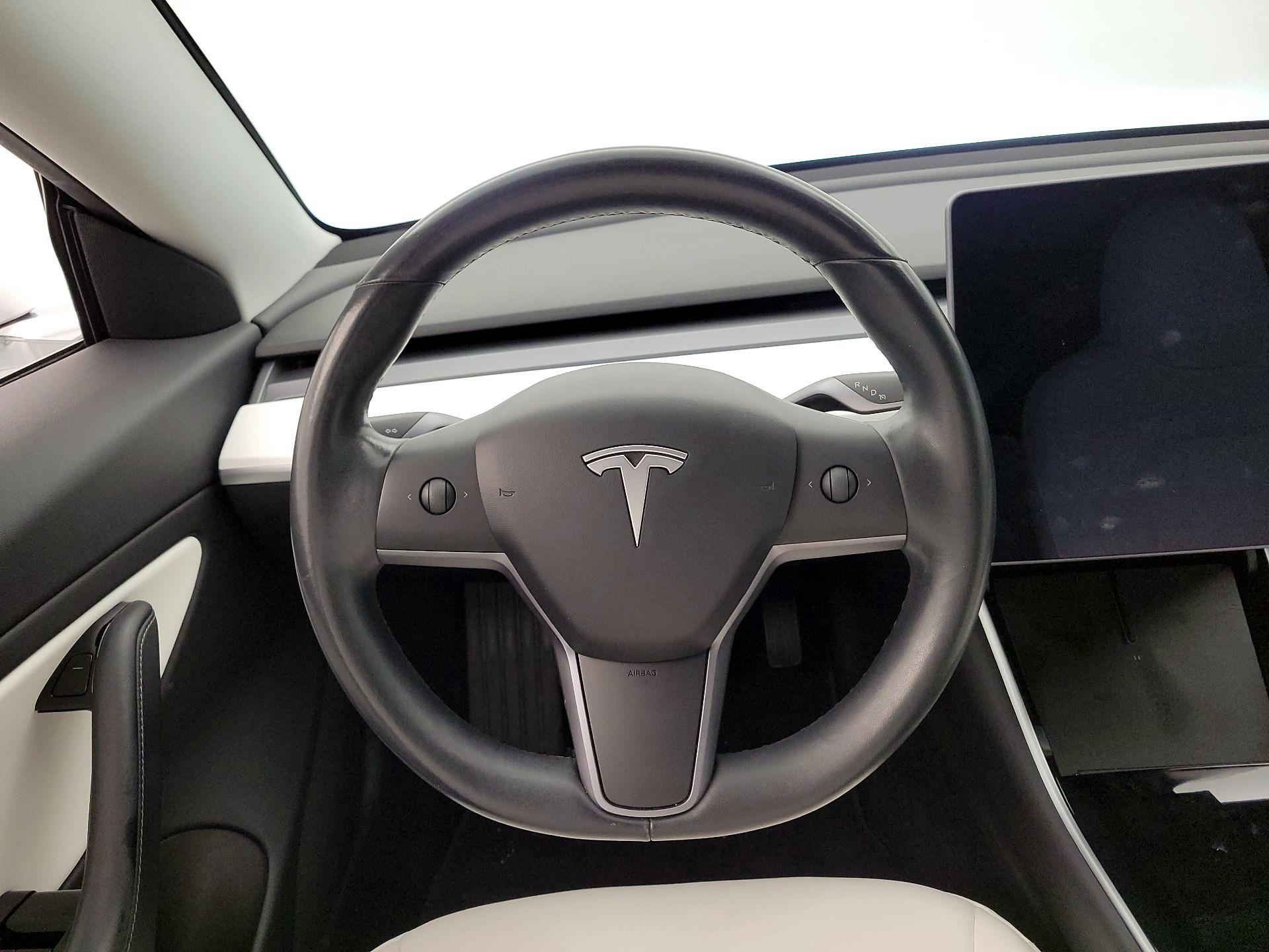 Thumbnail: 2019 Tesla Model 3 - 10