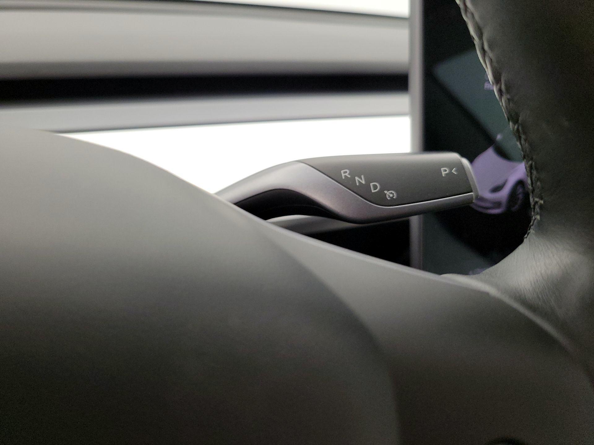 Thumbnail: 2019 Tesla Model 3 - 17