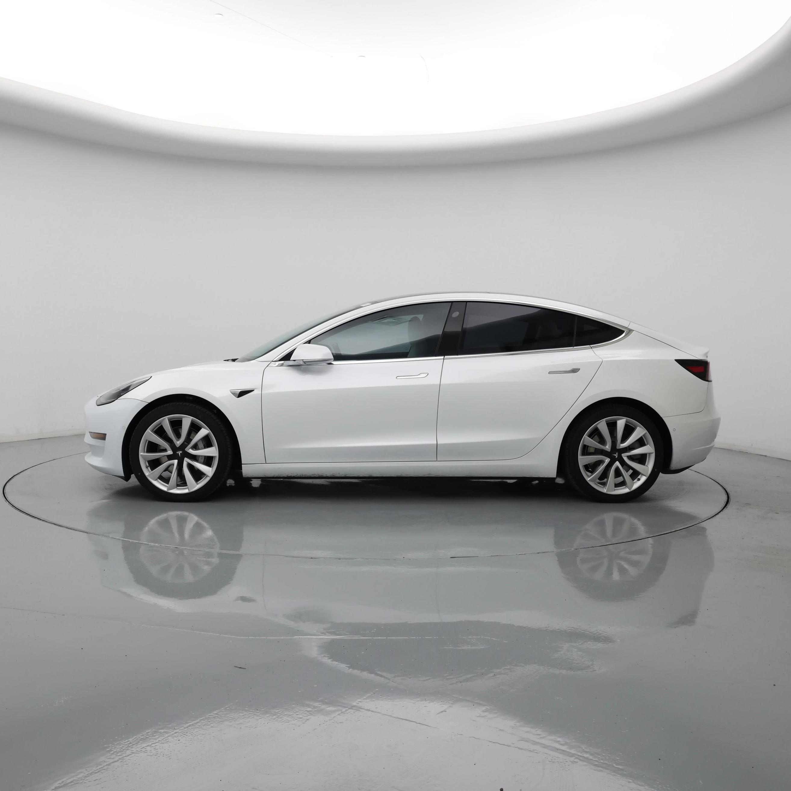 Thumbnail: 2019 Tesla Model 3 - 3