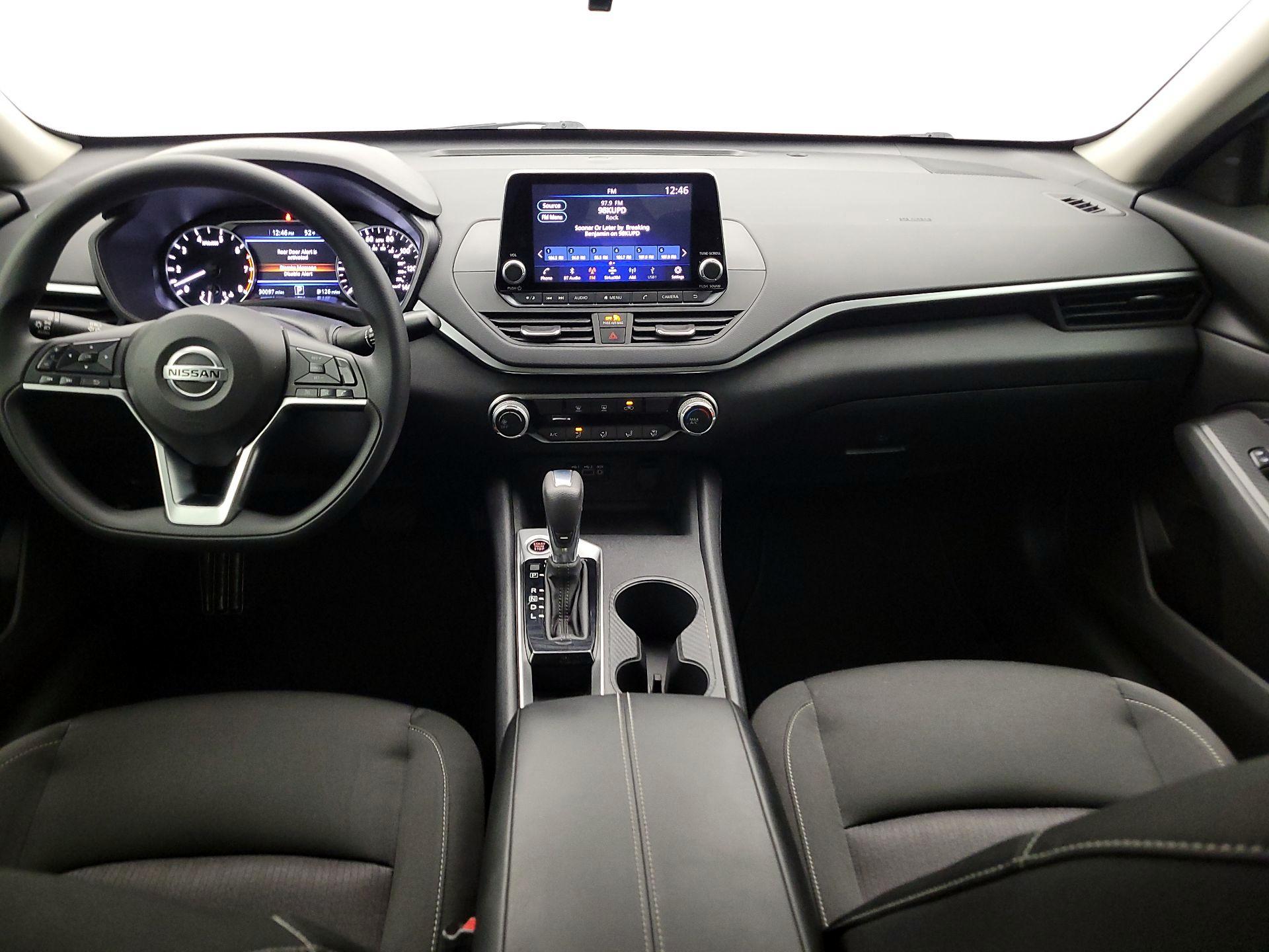 Thumbnail: 2020 Nissan Altima - 9