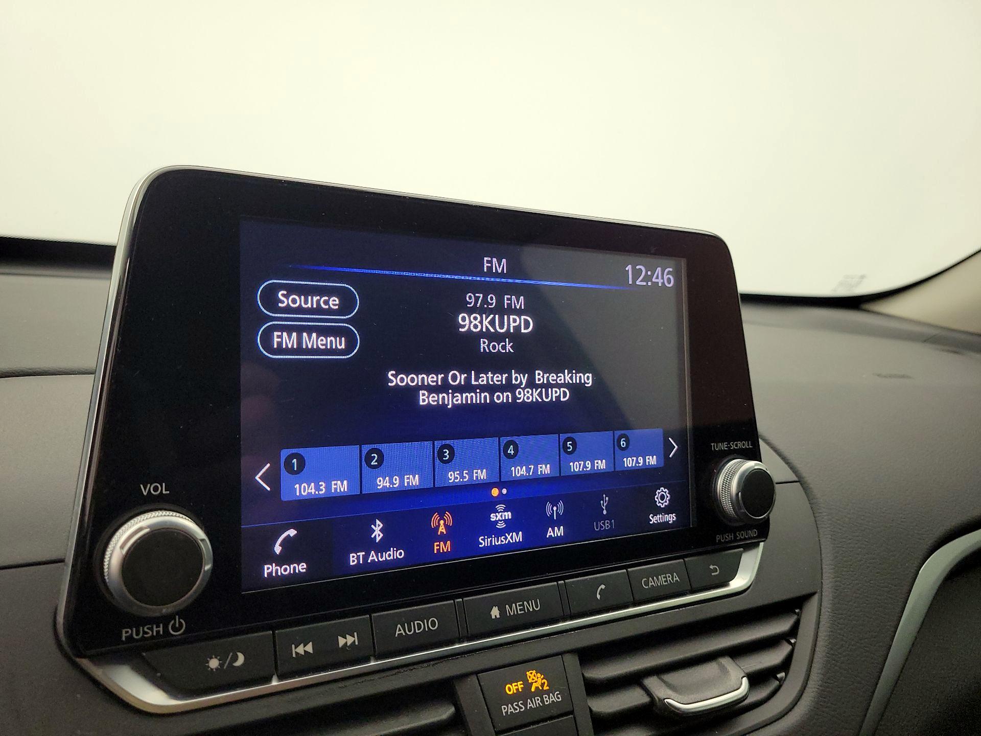 Thumbnail: 2020 Nissan Altima - 15