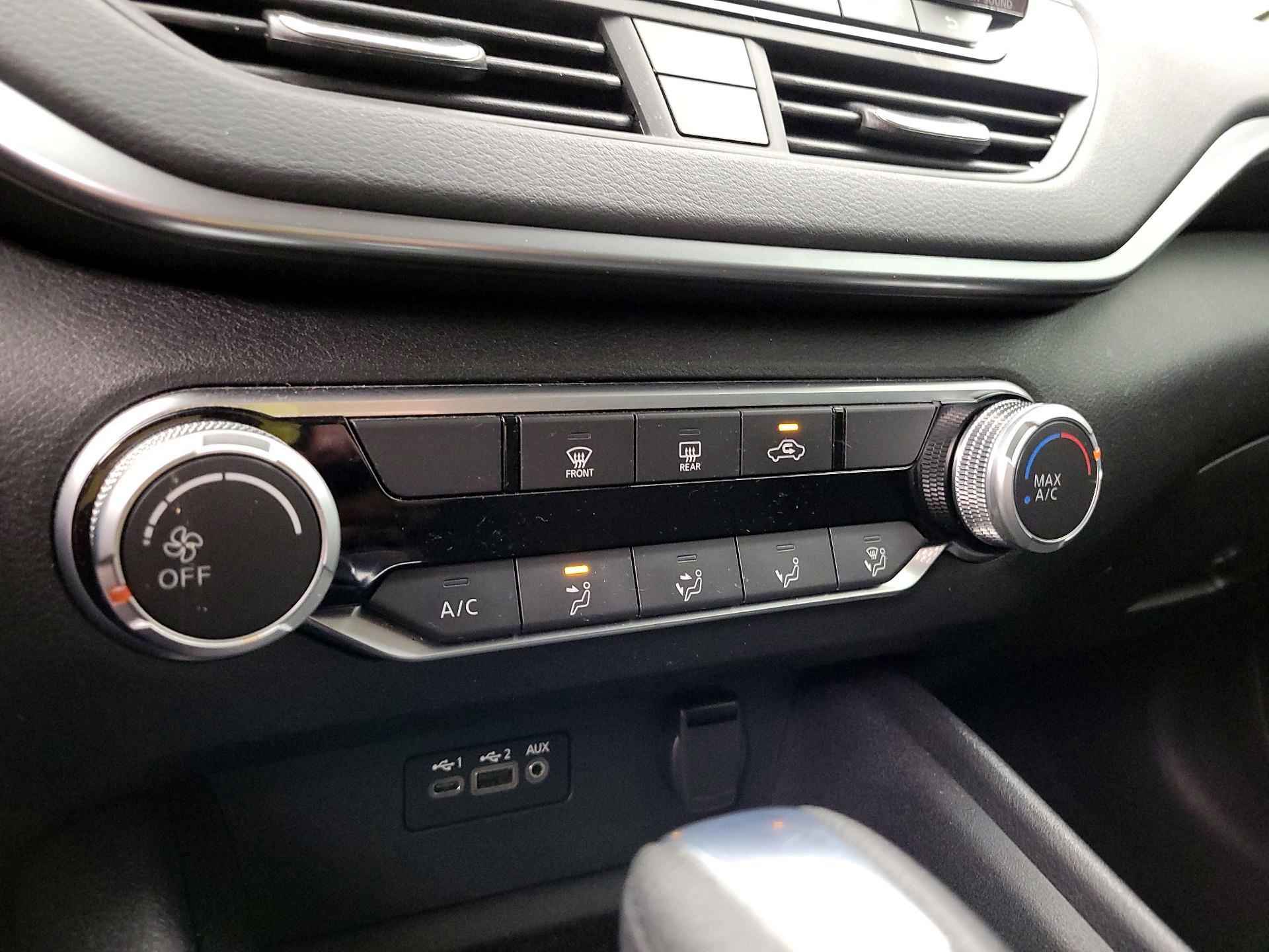 Thumbnail: 2020 Nissan Altima - 16