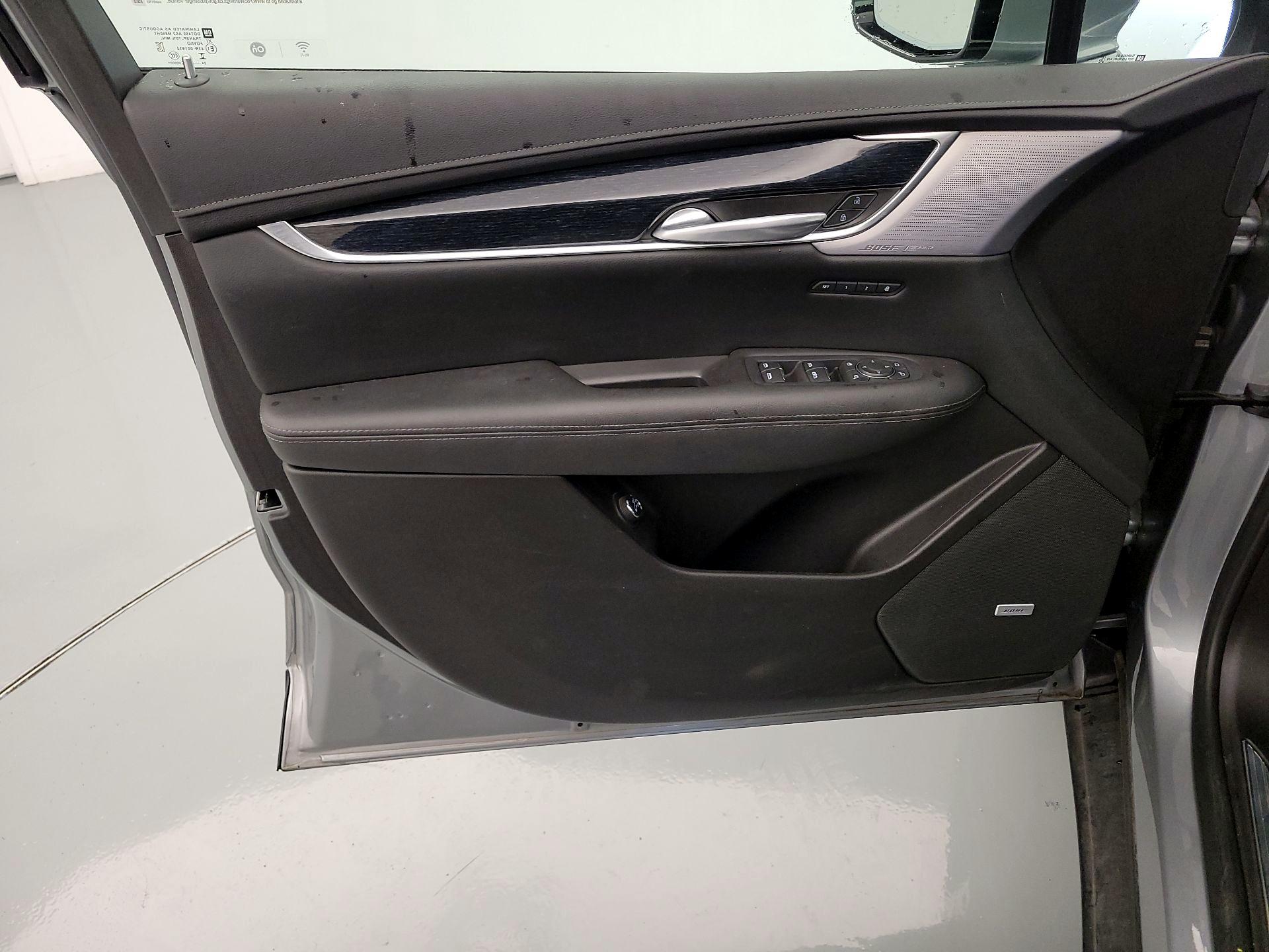 Thumbnail: 2025 Cadillac XT5 - 12