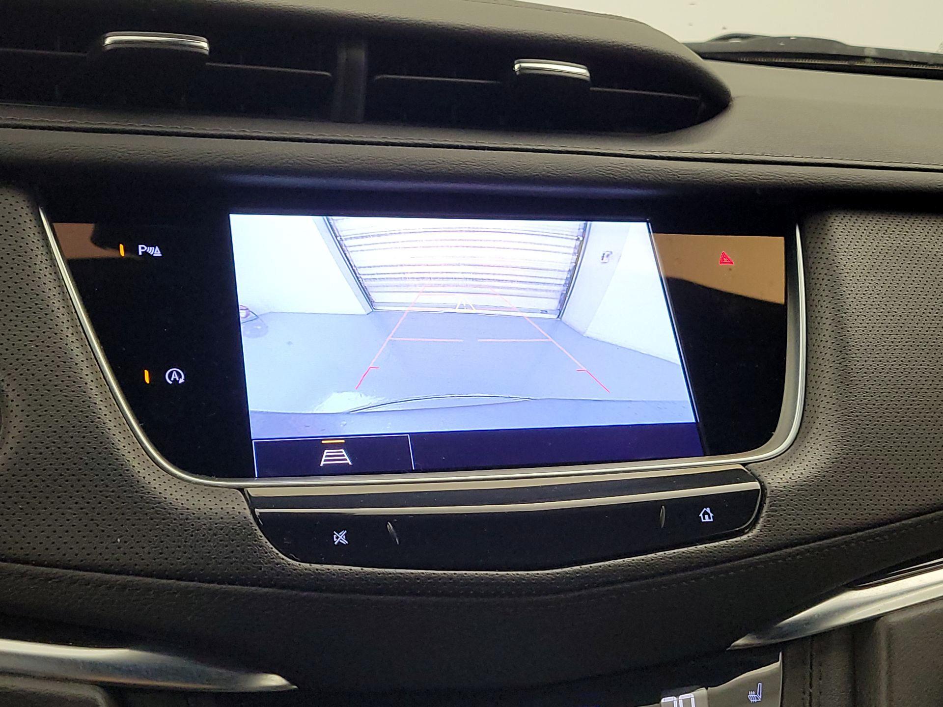 Thumbnail: 2025 Cadillac XT5 - 14