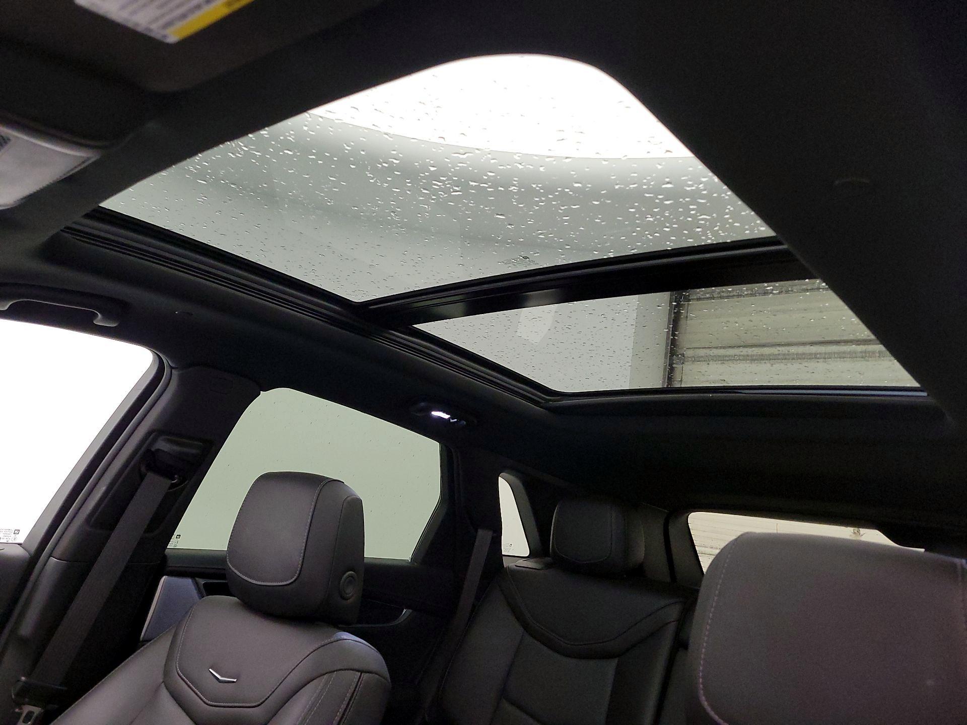 Thumbnail: 2025 Cadillac XT5 - 18