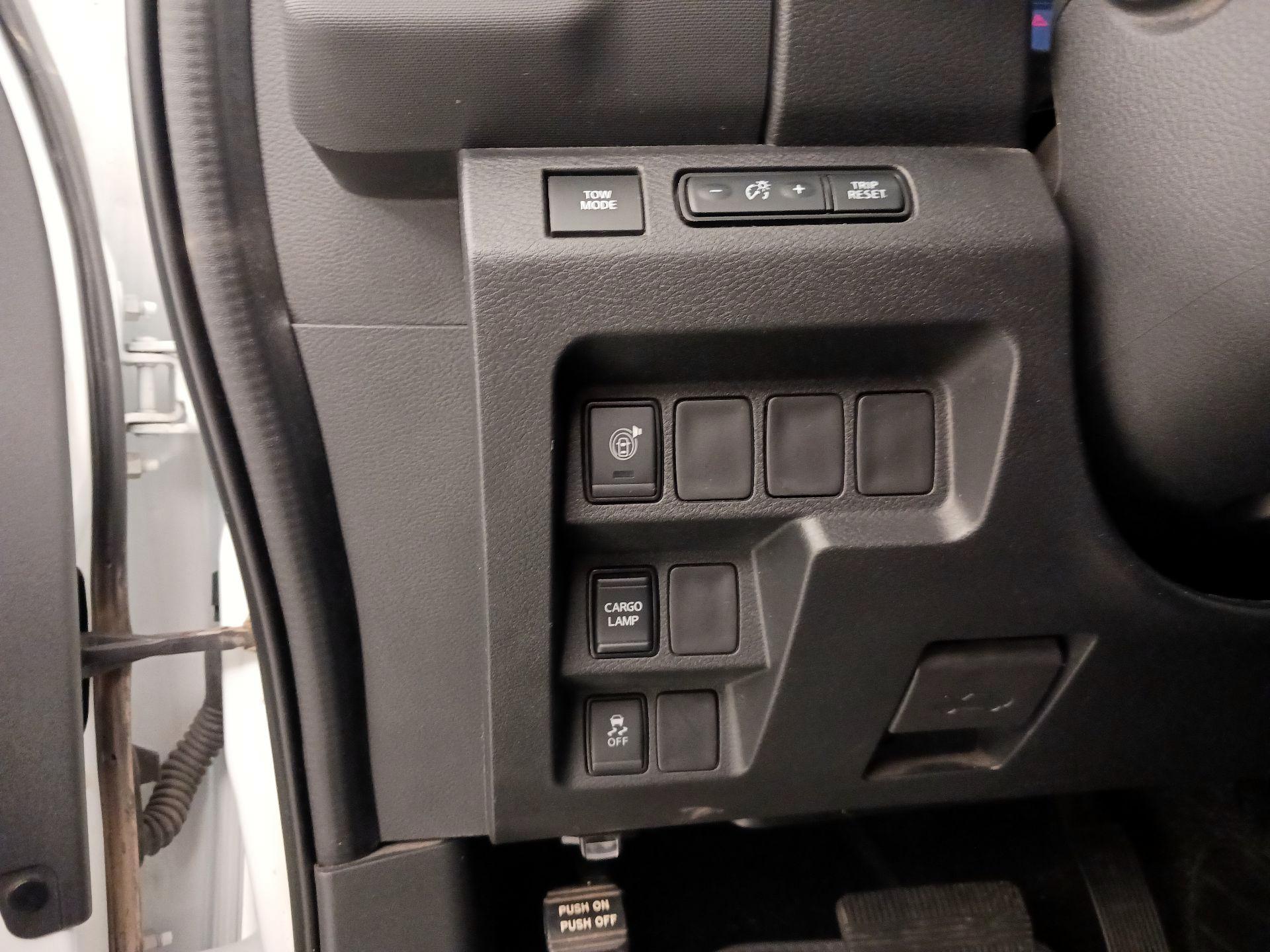 Thumbnail: 2022 Nissan Frontier - 13