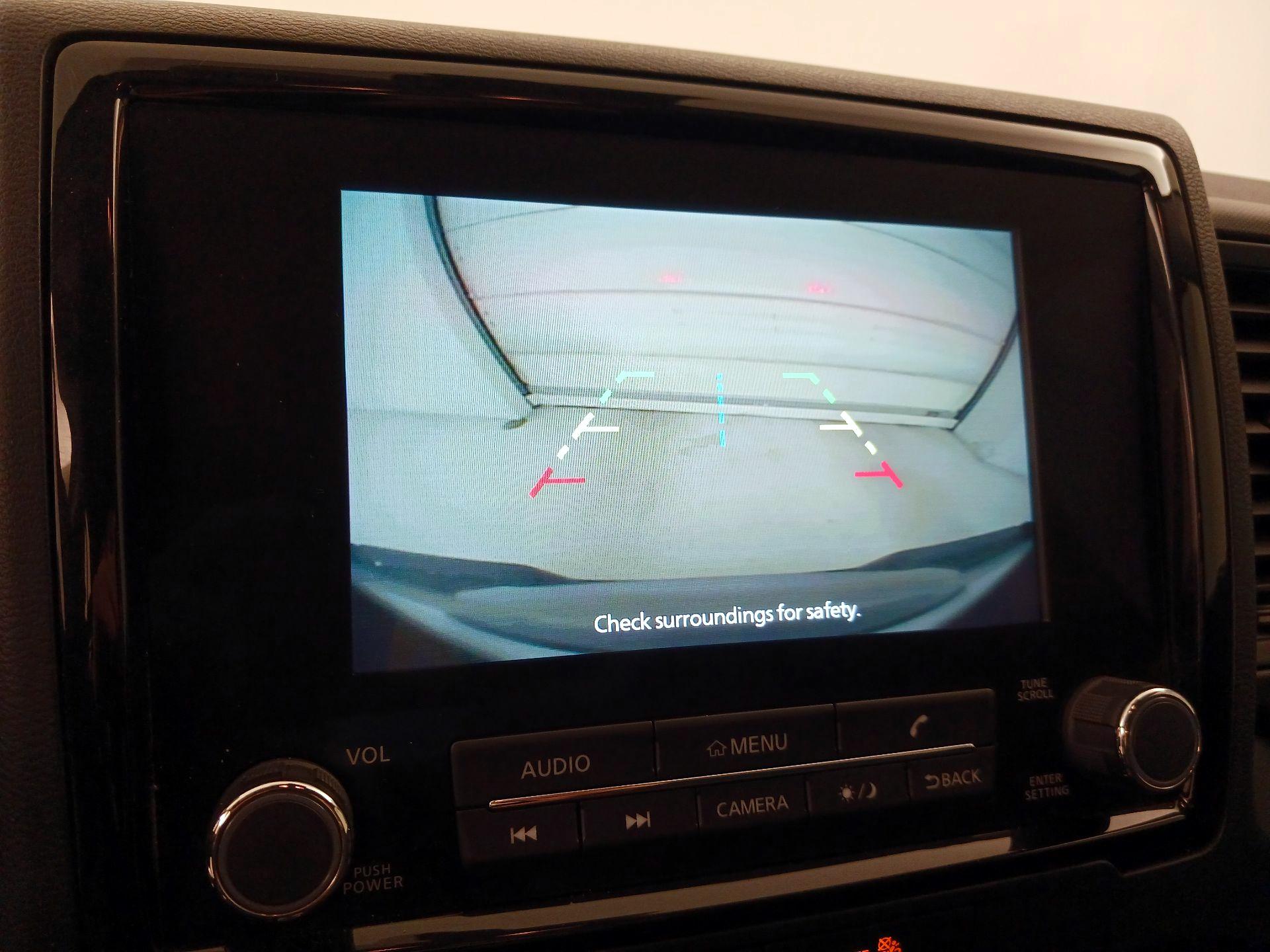 Thumbnail: 2022 Nissan Frontier - 14