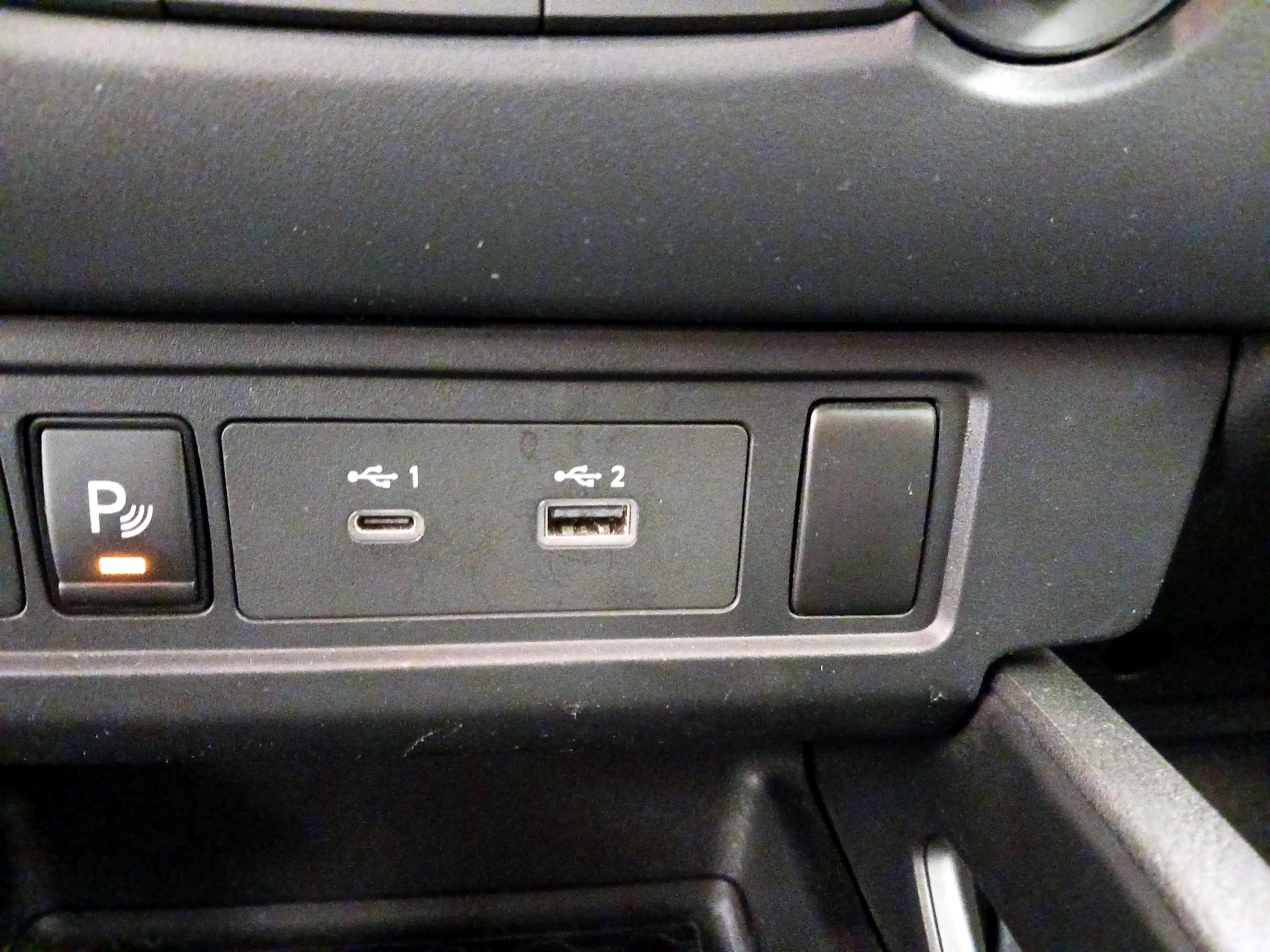 Thumbnail: 2022 Nissan Frontier - 18