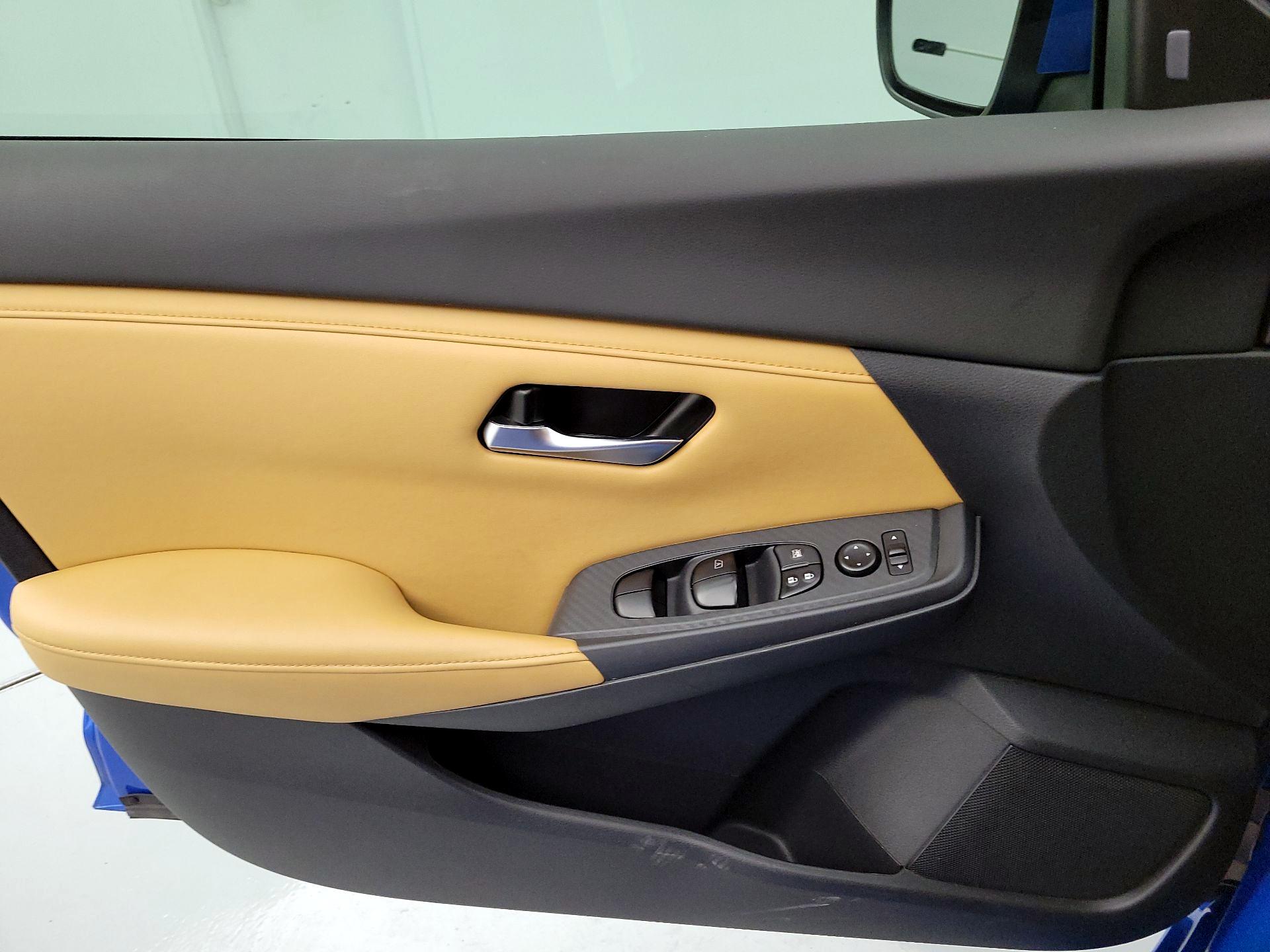 Thumbnail: 2022 Nissan Sentra - 12