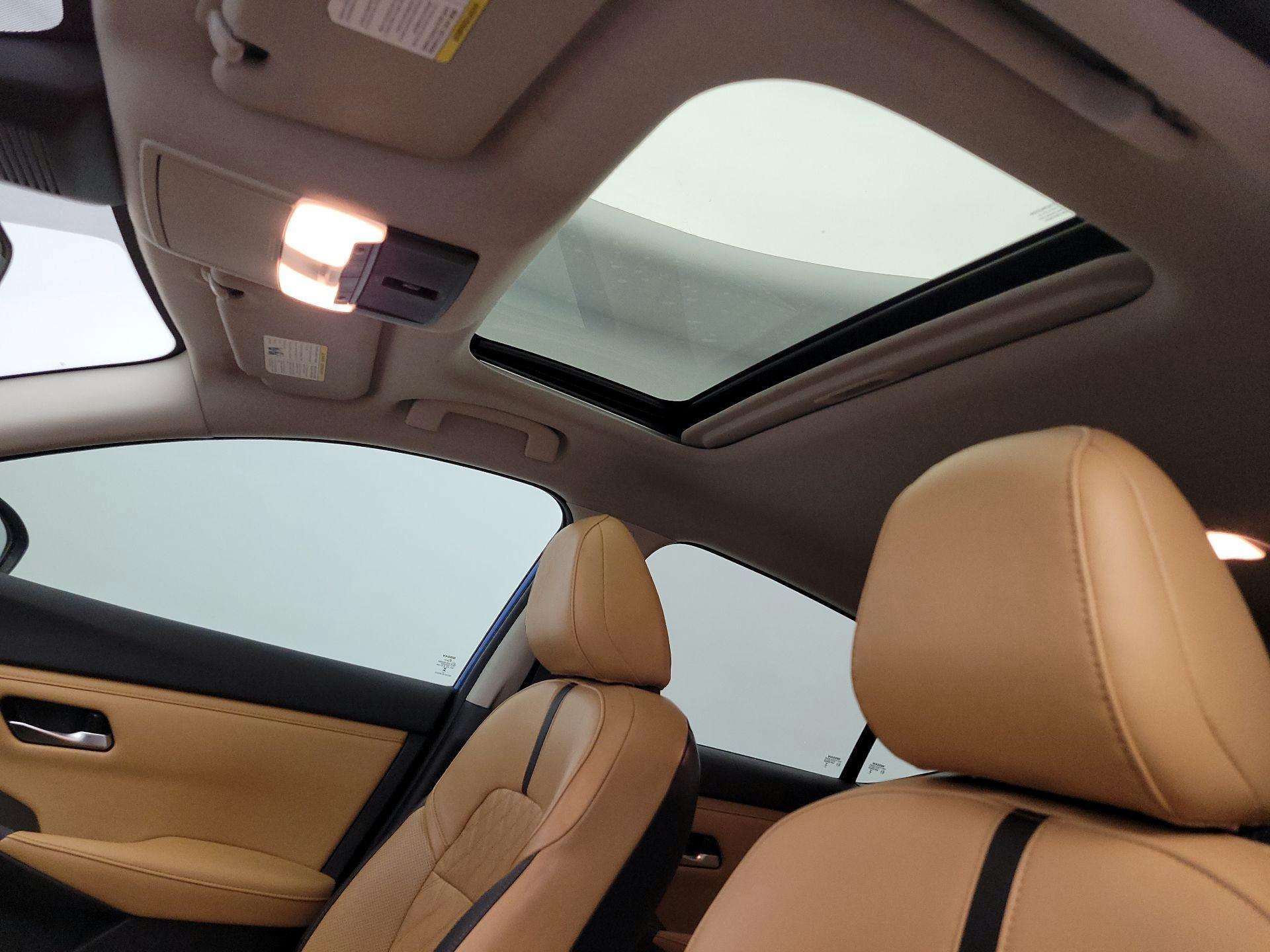 Thumbnail: 2022 Nissan Sentra - 19