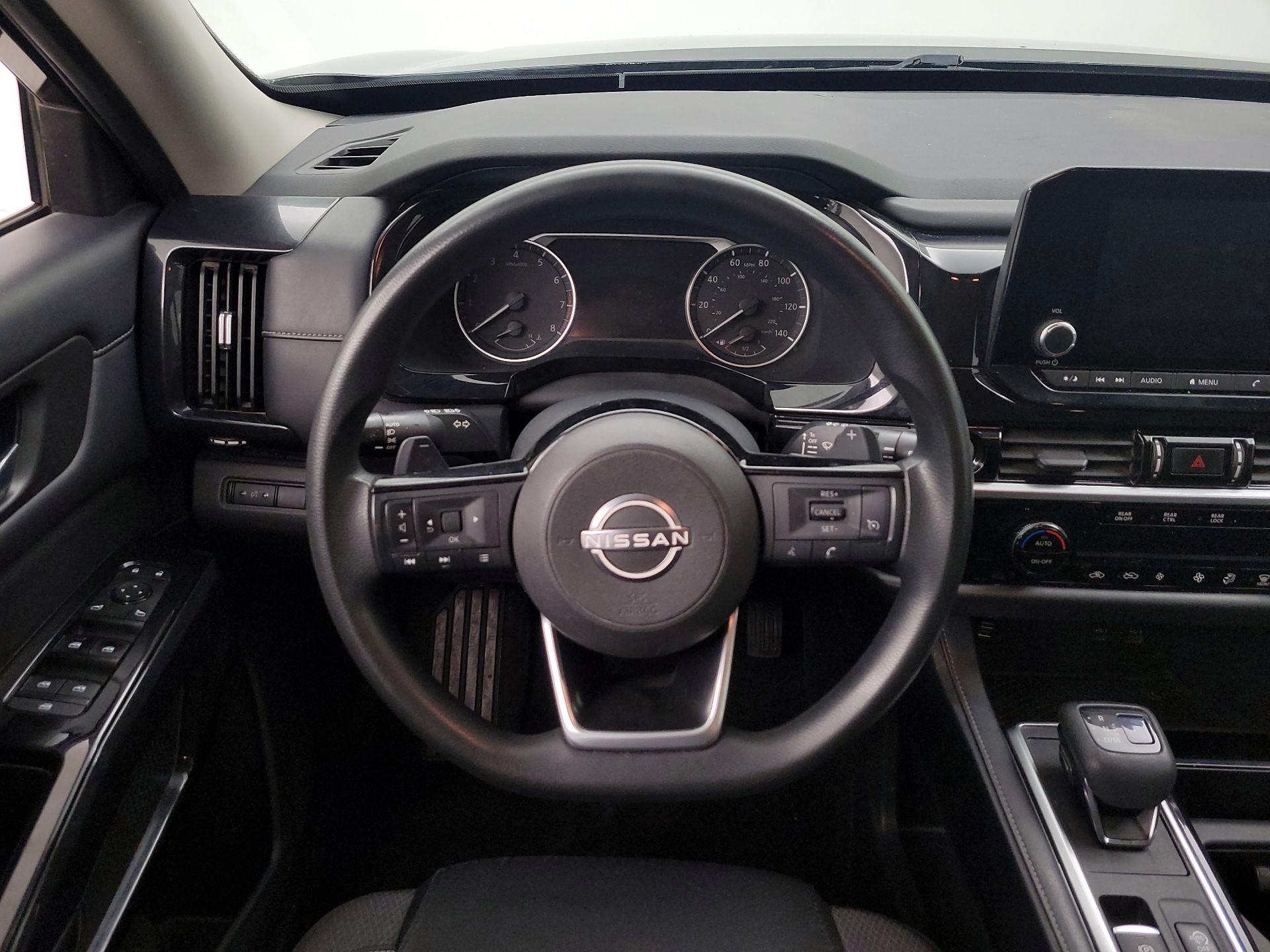 Thumbnail: 2022 Nissan Pathfinder - 10