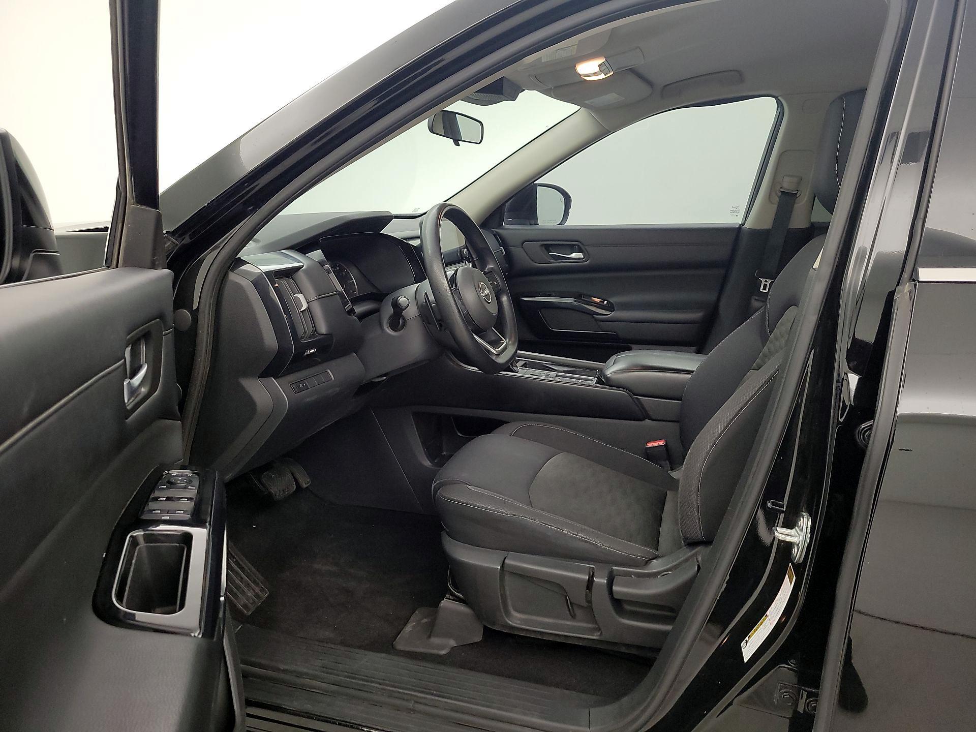 Thumbnail: 2022 Nissan Pathfinder - 11