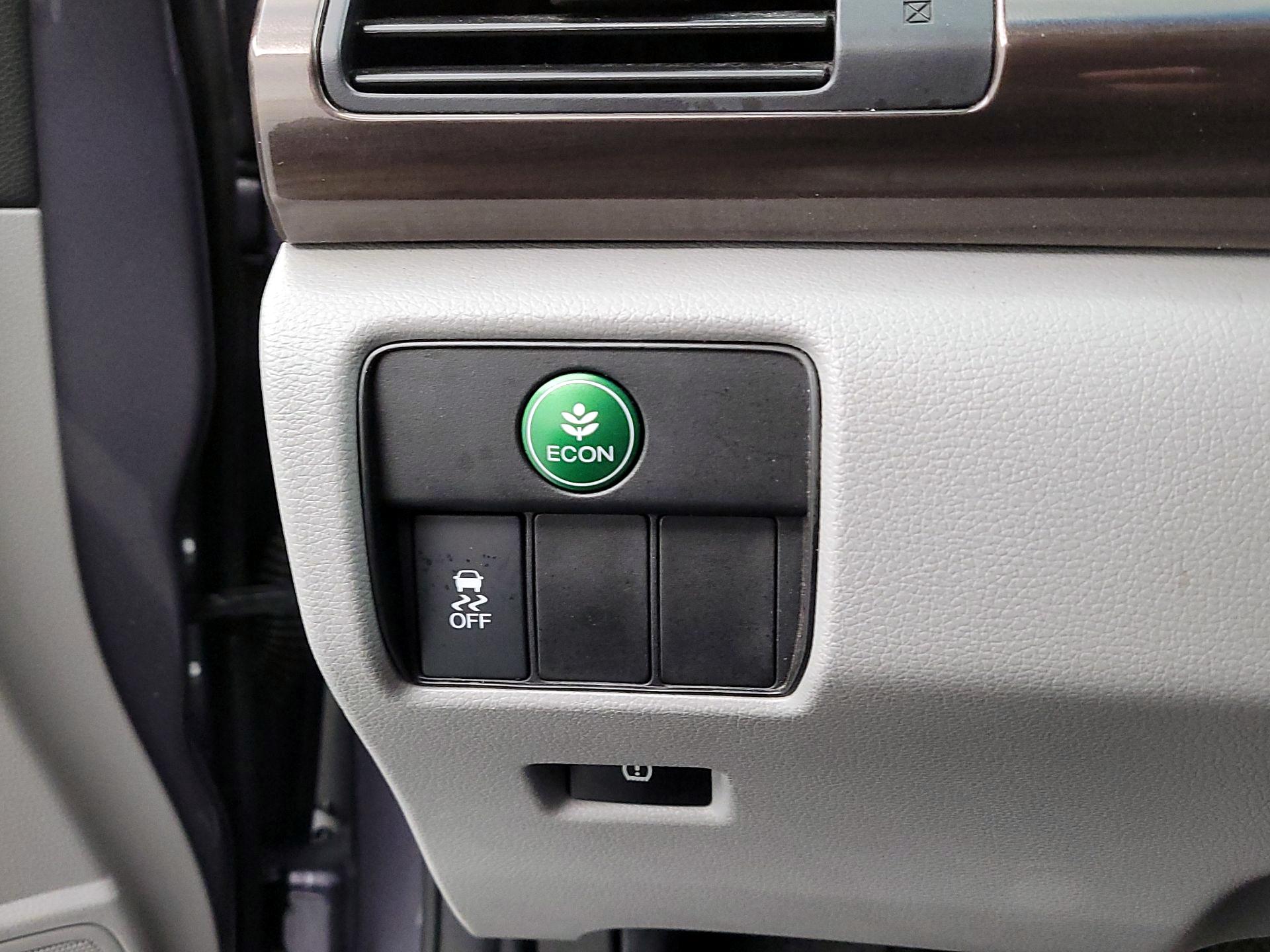 Thumbnail: 2016 Honda Accord - 13